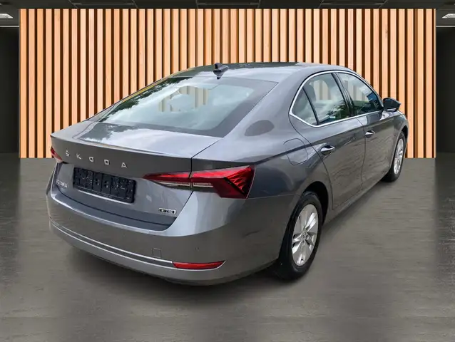 Skoda Octavia view 11