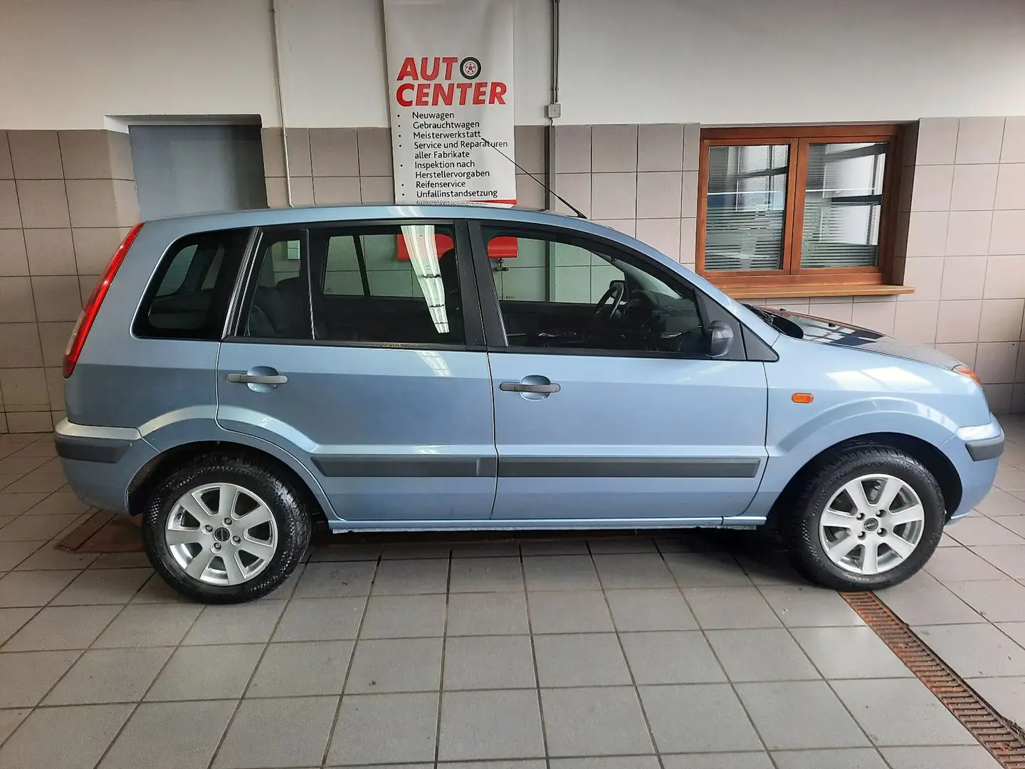 Ford Fusion Fun Blau - 2