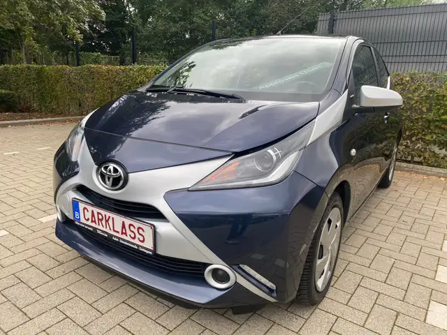 Toyota Aygo Aygo 1.0i VVT-i x-play and pack x-pure M/M