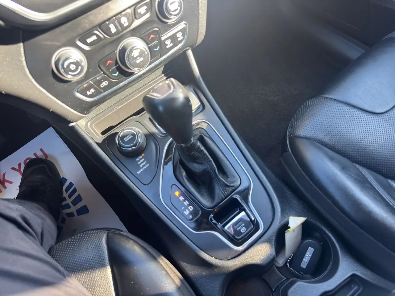 Jeep Cherokee снимка Jeep Cherokee