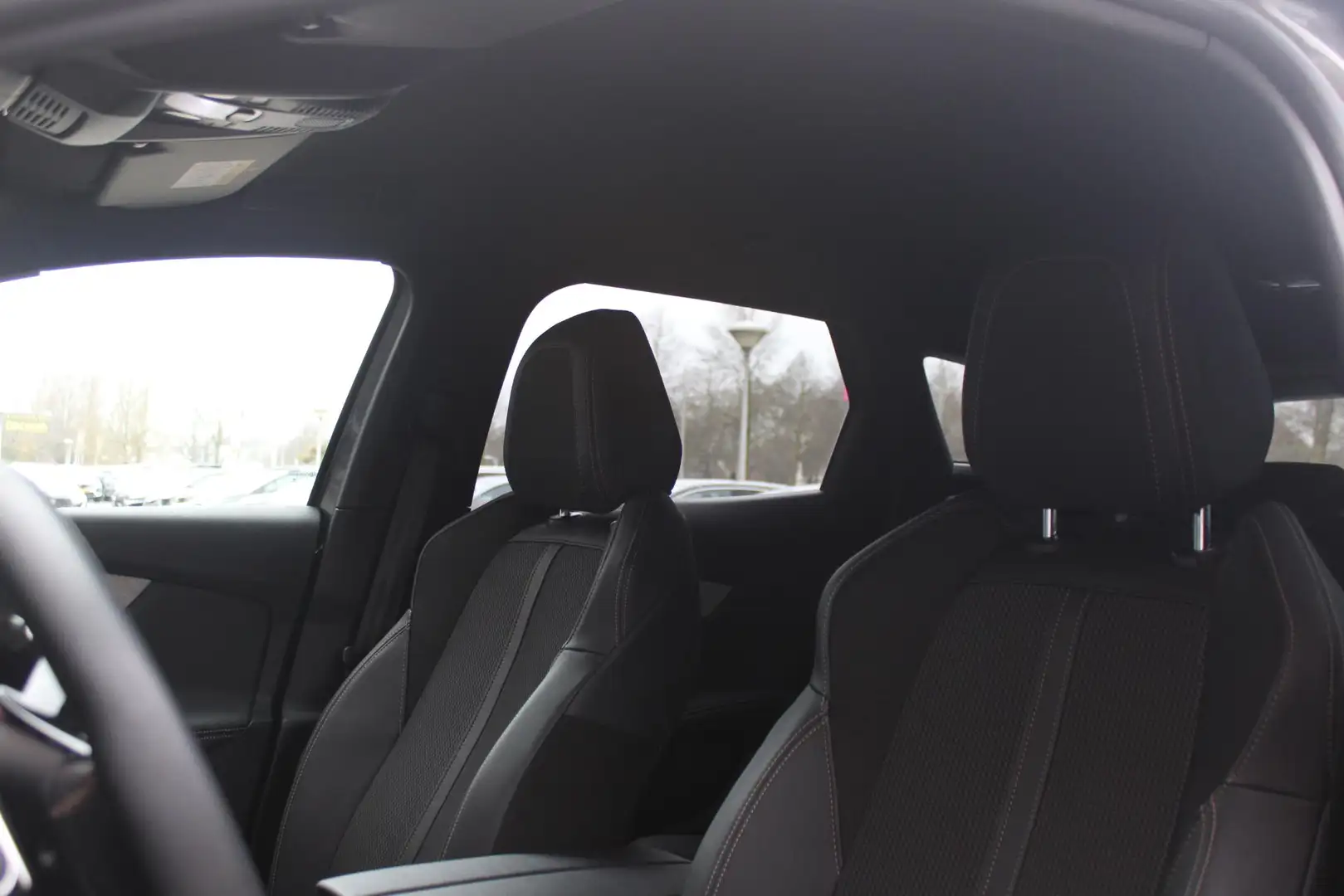 Peugeot 3008 1.2 Hybrid 136PK GT | NAVIGATIE | APPLE CARPLAY/AN Grijs - 2