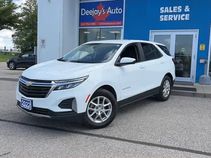White 2022 Chevrolet Equinox LT FWD with 1LT SUV / Crossover Front-Wheel Drive 6-Speed Automatic