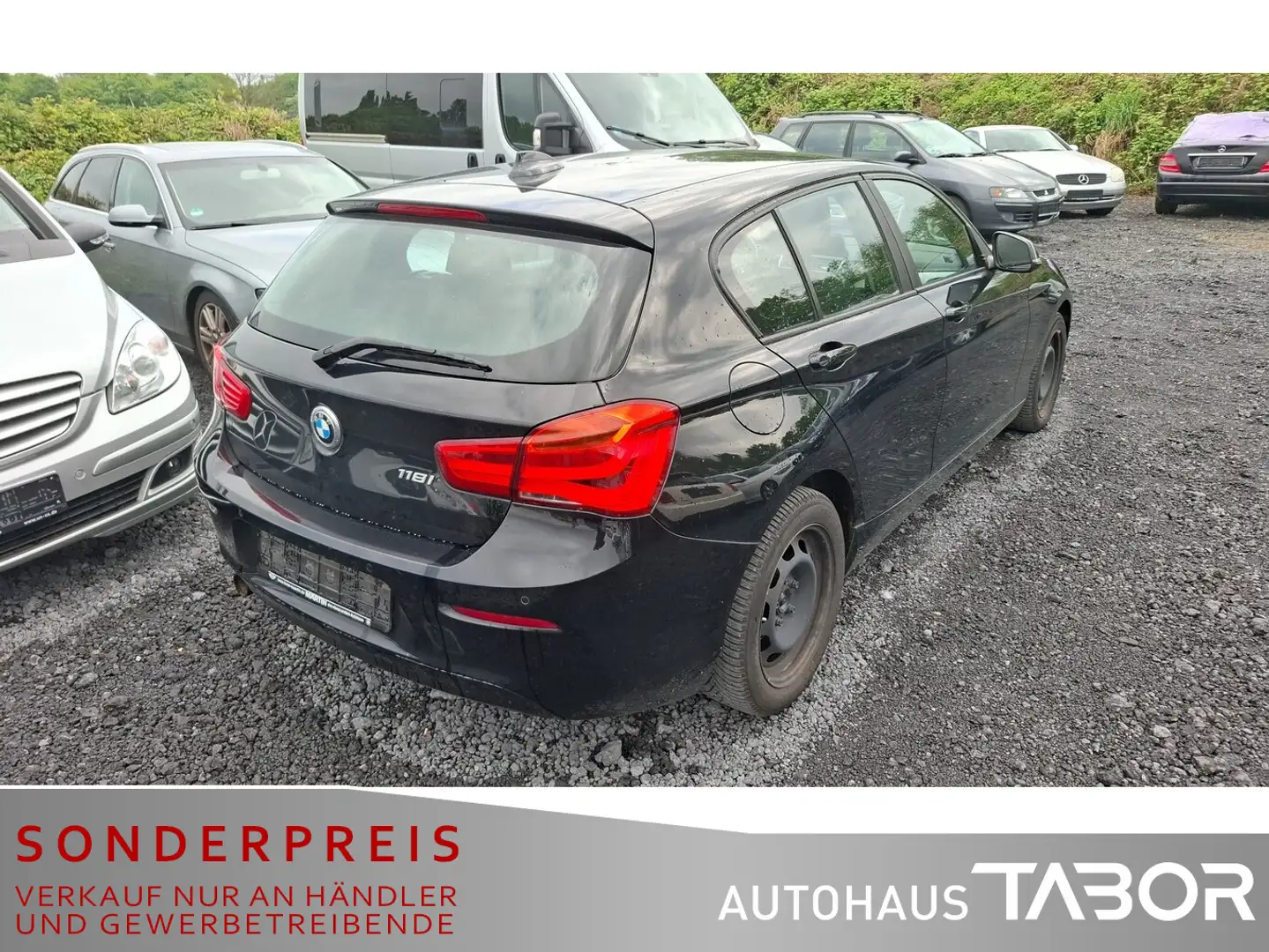 BMW 118 118i Advantage Navi Klimaaut. SHZ M-Lenkrad PDC - 2