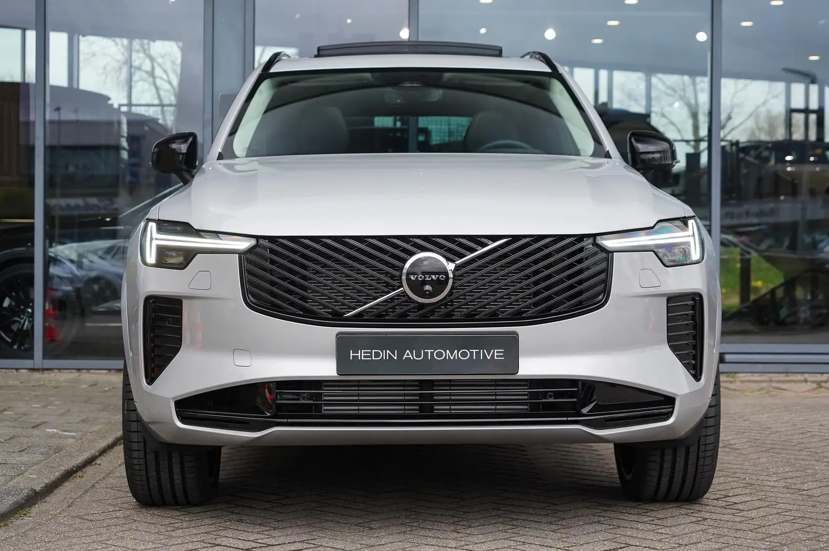 Volvo XC90 2.0 T8 Plug-in hybrid AWD Ultra Dark | Panoramadak Plateado - 2