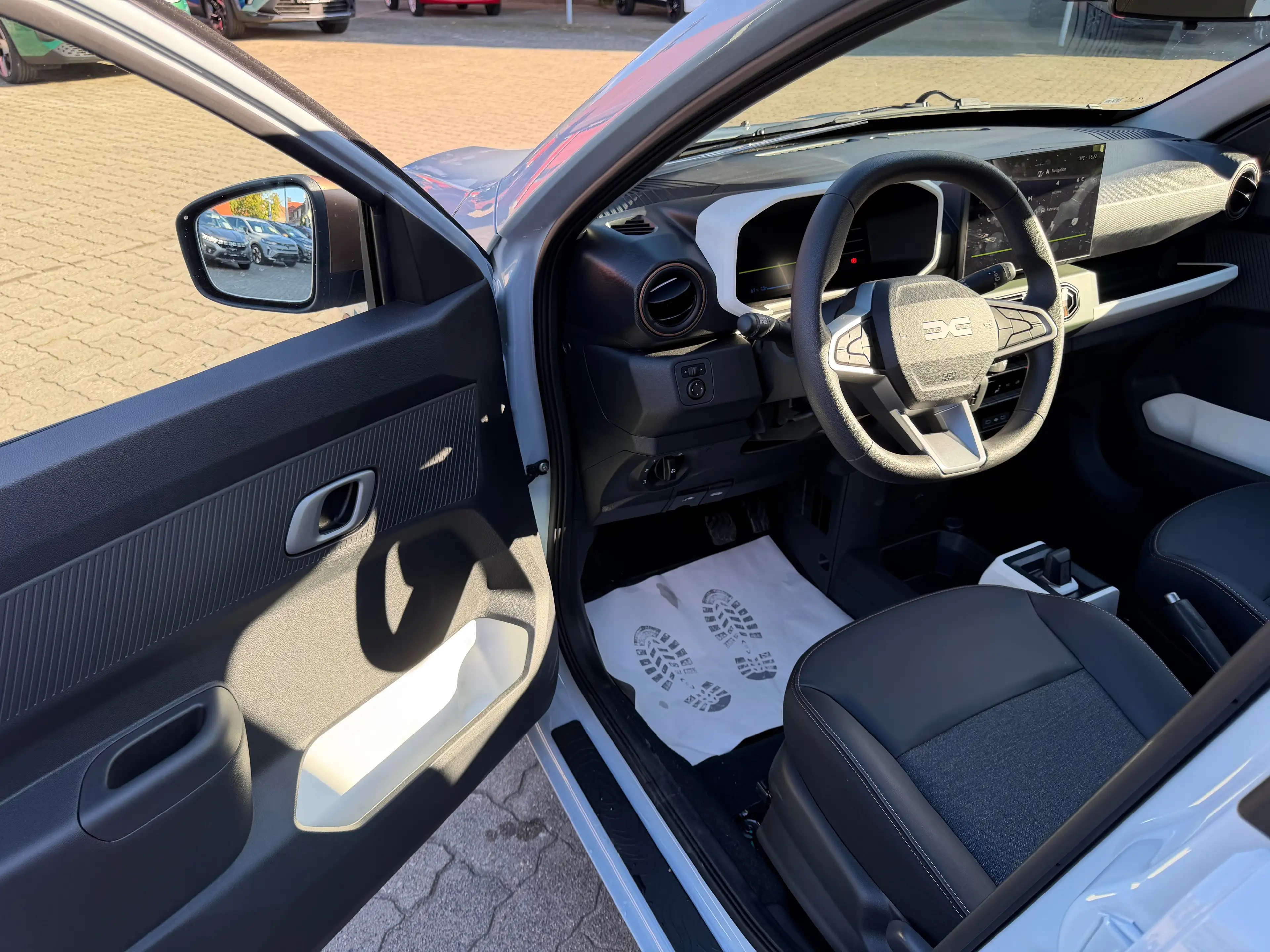 Dacia Spring Extreme electric 100 *CCS*NAVI*KAMERA*SOFORT! — photo 7