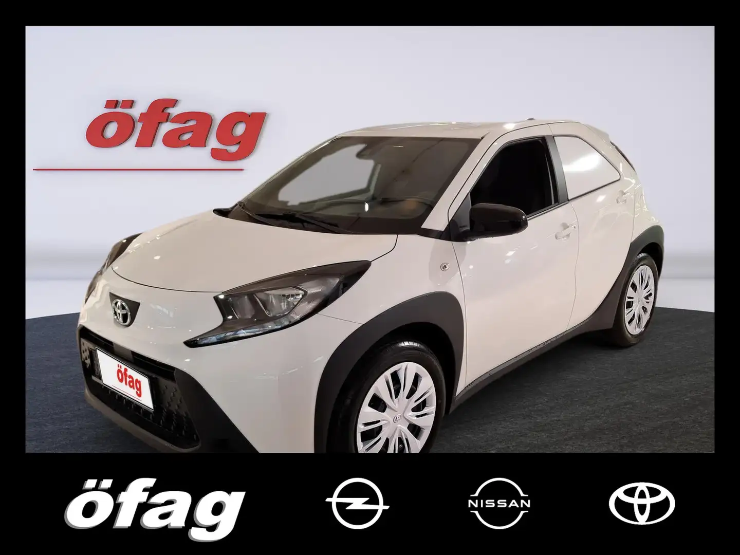 Toyota Aygo 1.0 VVT-i Play Fiskal Umbau Weiß - 1