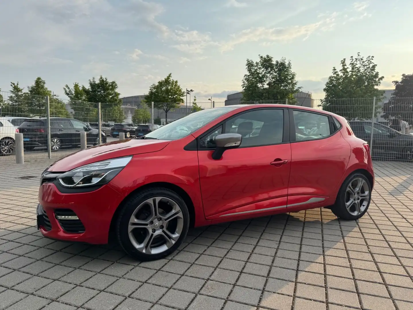 Renault Clio IV 1.0 GT Luxe/1.Hand/Garantie/Hagelschaden Rouge - 1