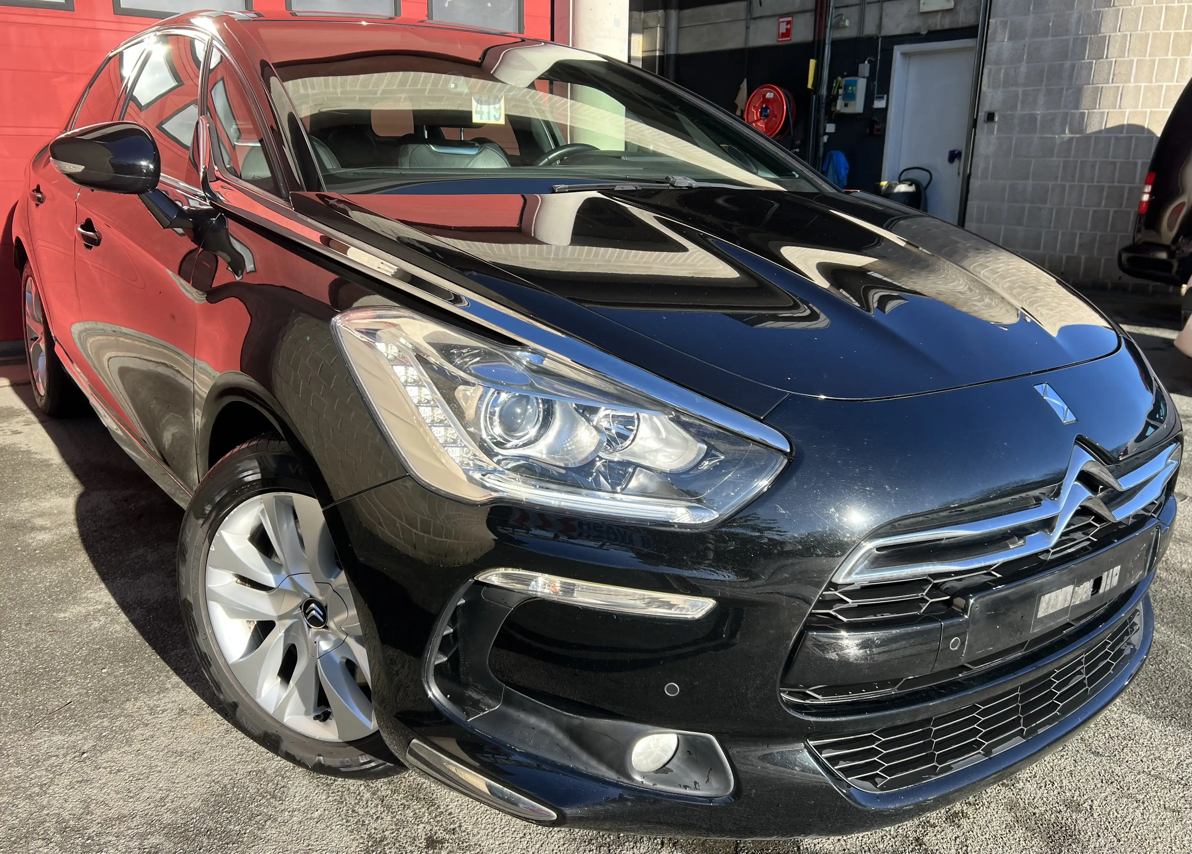 Citroen DS5 2.0 HDi  Hybrid 4 Be Chic +CAR-PASS +NAVI +CUIR — photo 3