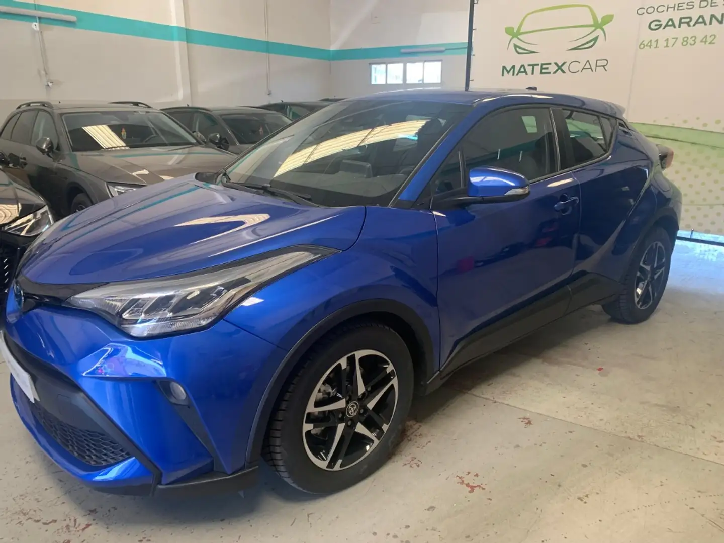 Toyota C-HR 125H Advance Azul - 2