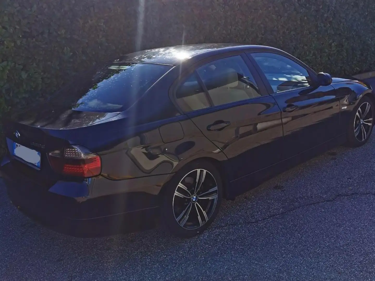 BMW 320 Serie 3 E90 Berlina 320d Msport Nero - 1