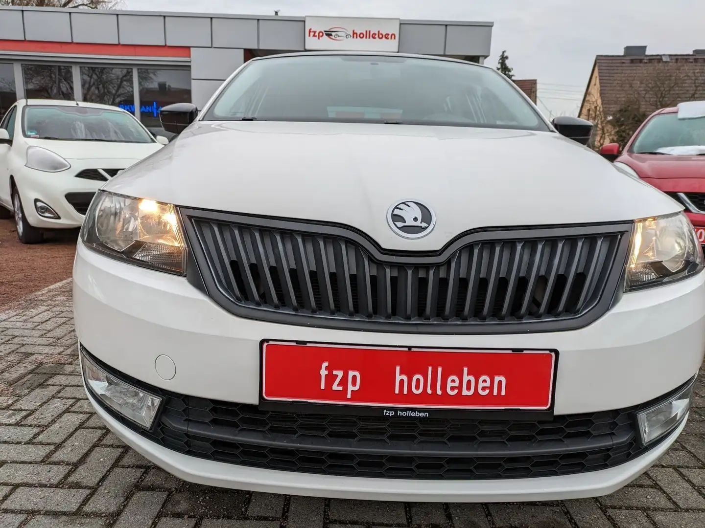 Skoda Rapid/Spaceback Elegance Weiß - 2