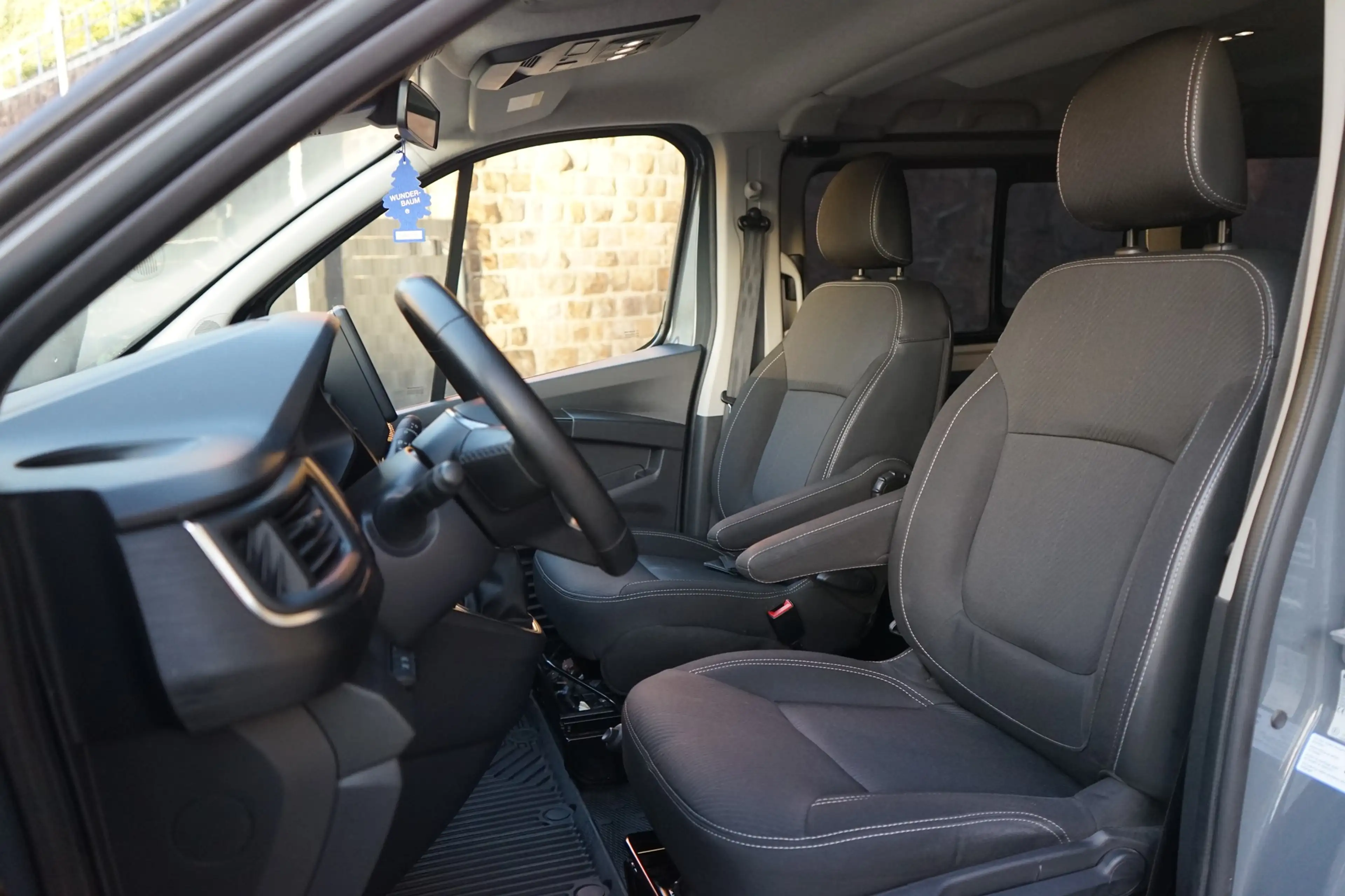Renault Trafic Combi 2.0 dci AT L2 LED Navi 8-Sitzer AHK — photo 25