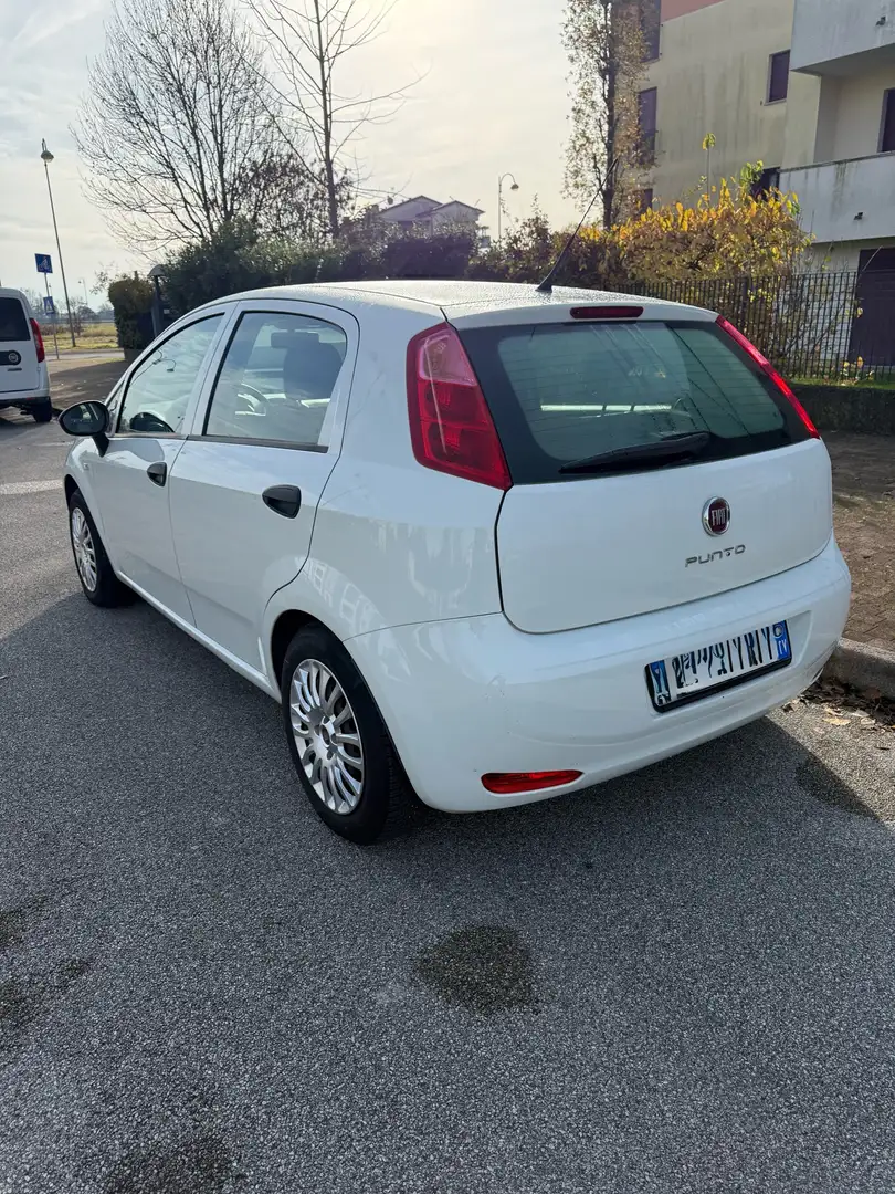Fiat Punto 5p 1.2 metano 69cv Unico proprietario Bianco - 2