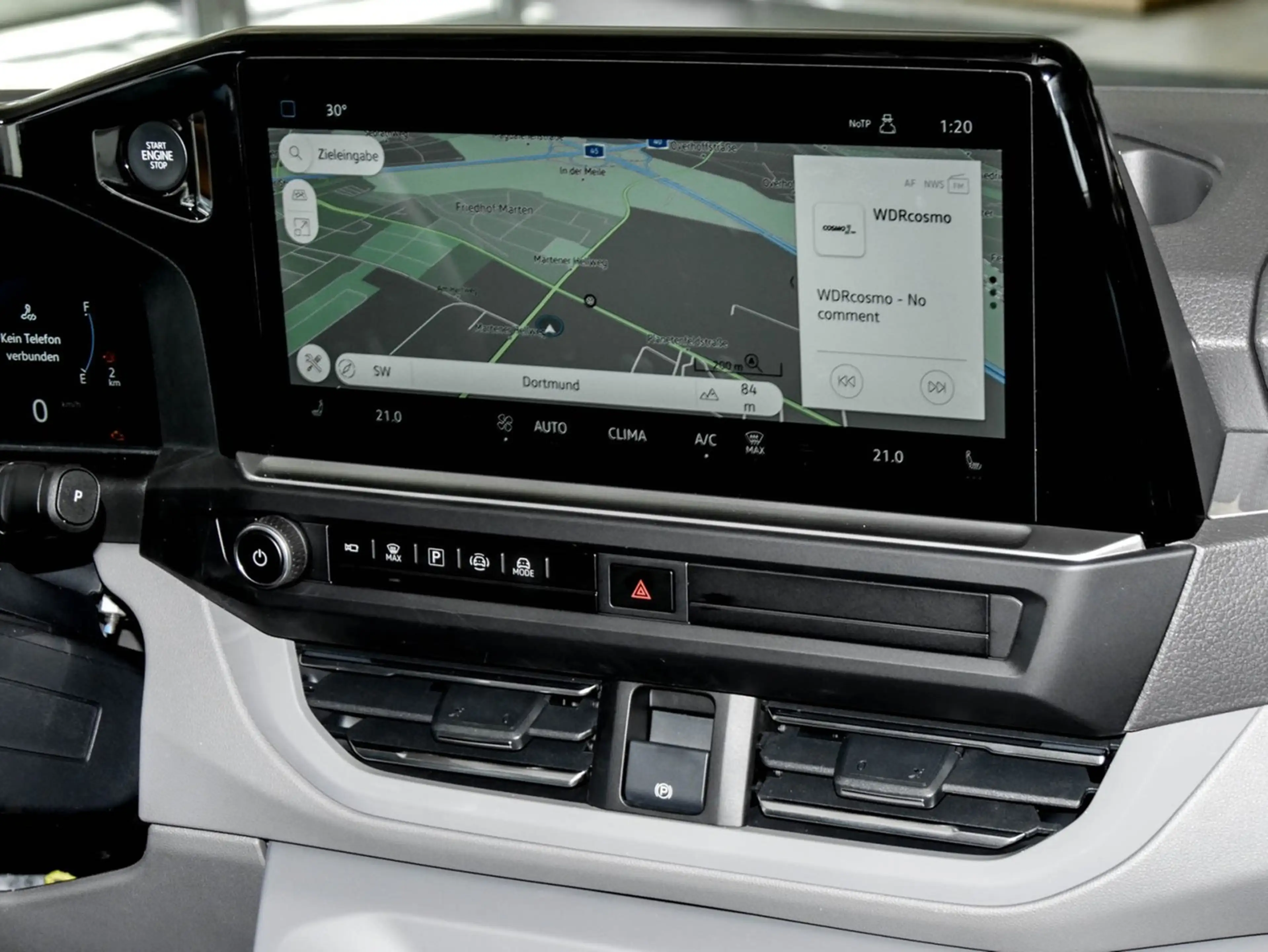 Volkswagen T7 Caravelle STYLE KR AHK PANO MATRIXLED — photo 9