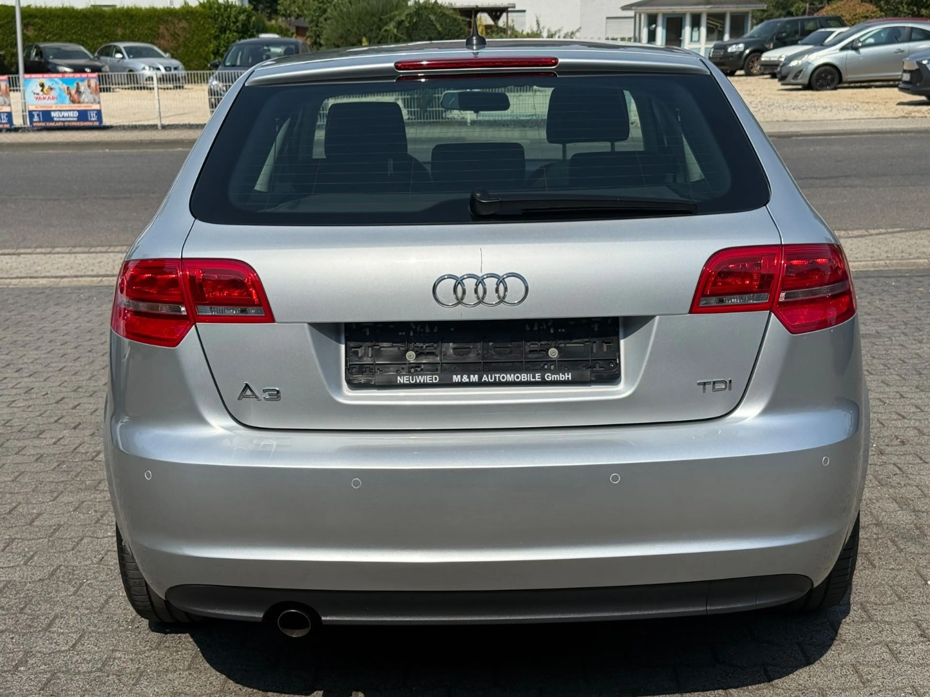 Audi A3 Sportback 1.6 TDI  Automatik Navi SitzHz PDC — photo 8