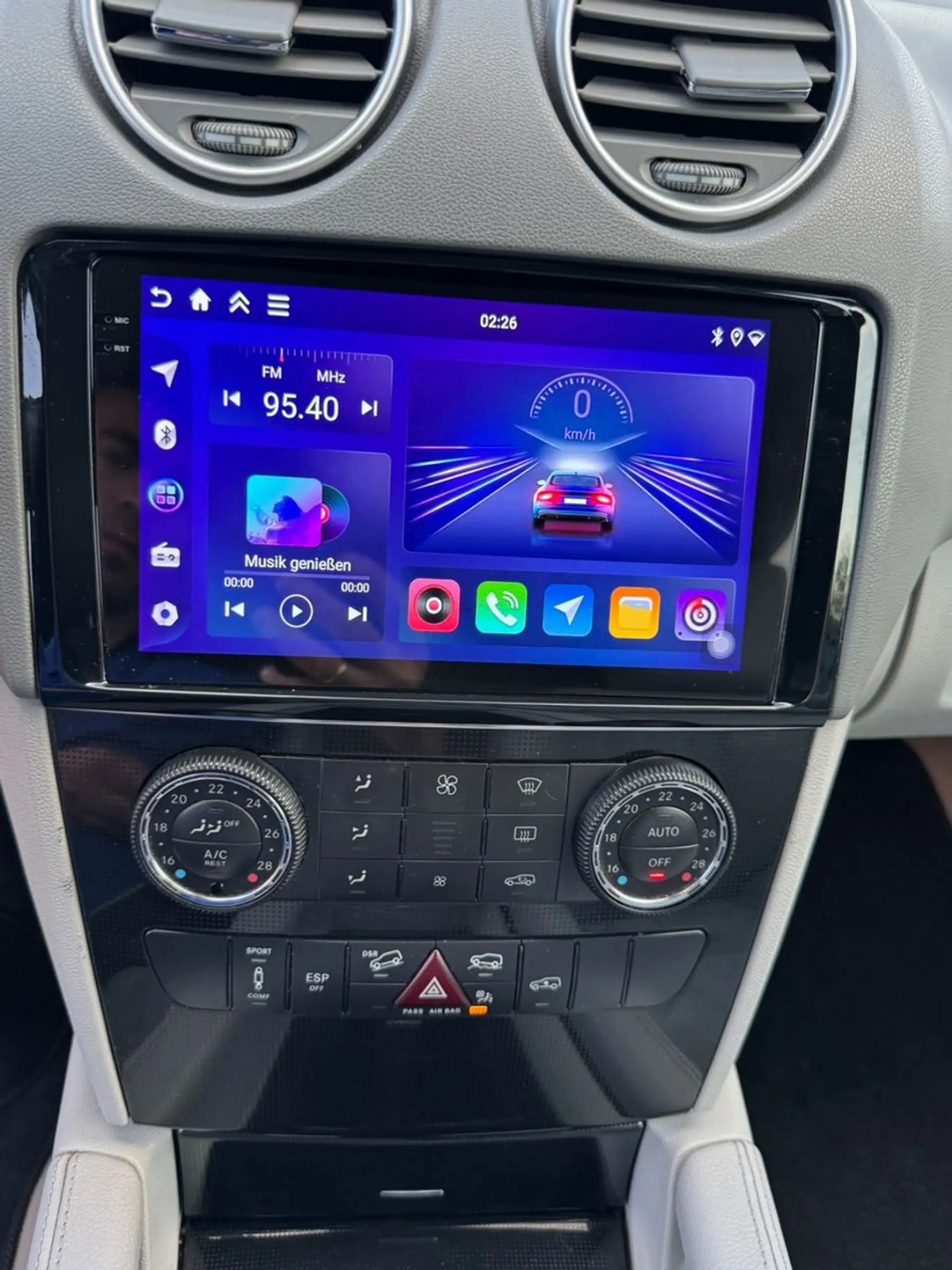 Mercedes-Benz ML 320 CDI 4MATIC — photo 14