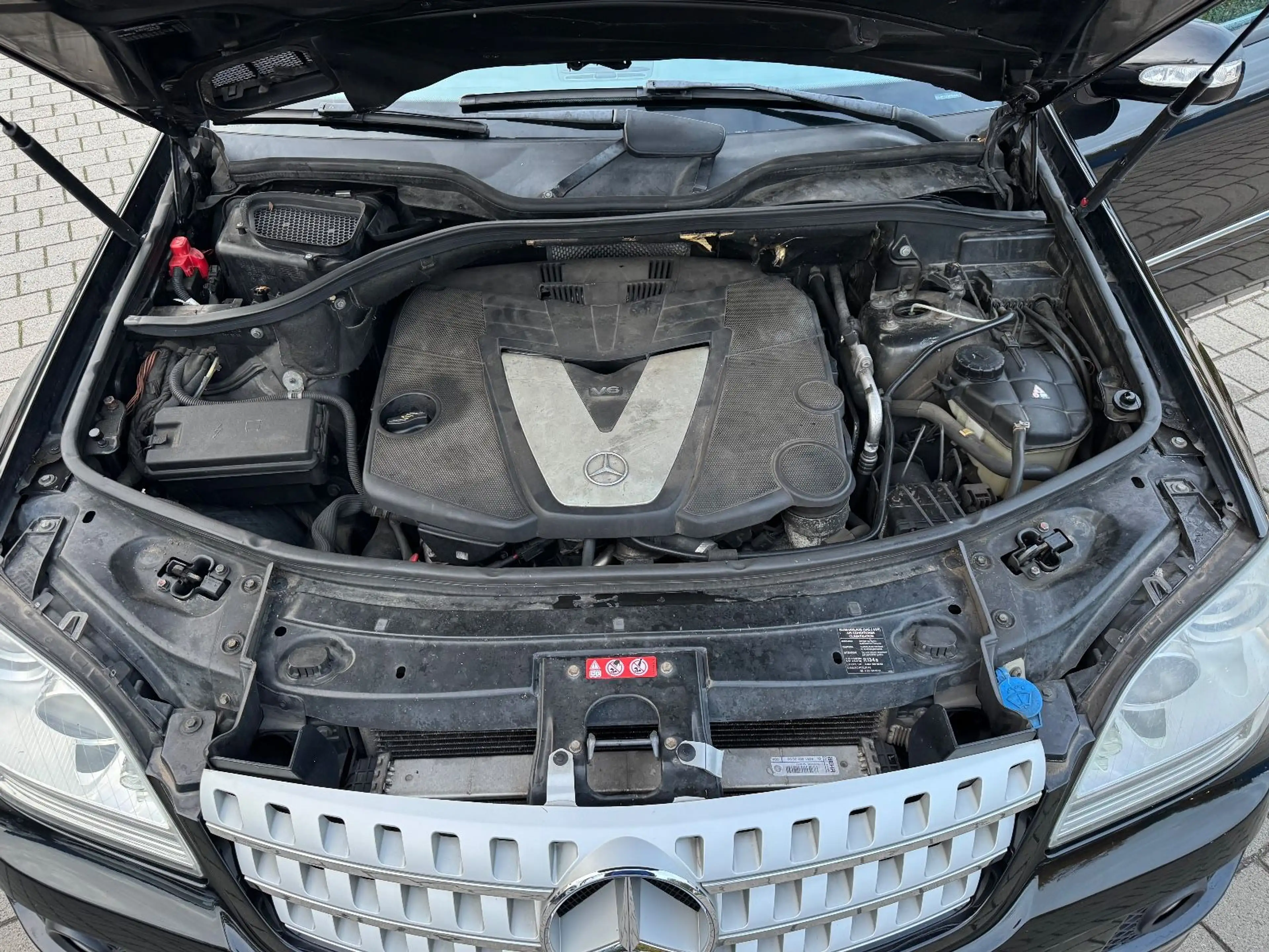 Mercedes-Benz ML 320 CDI 4MATIC — photo 10