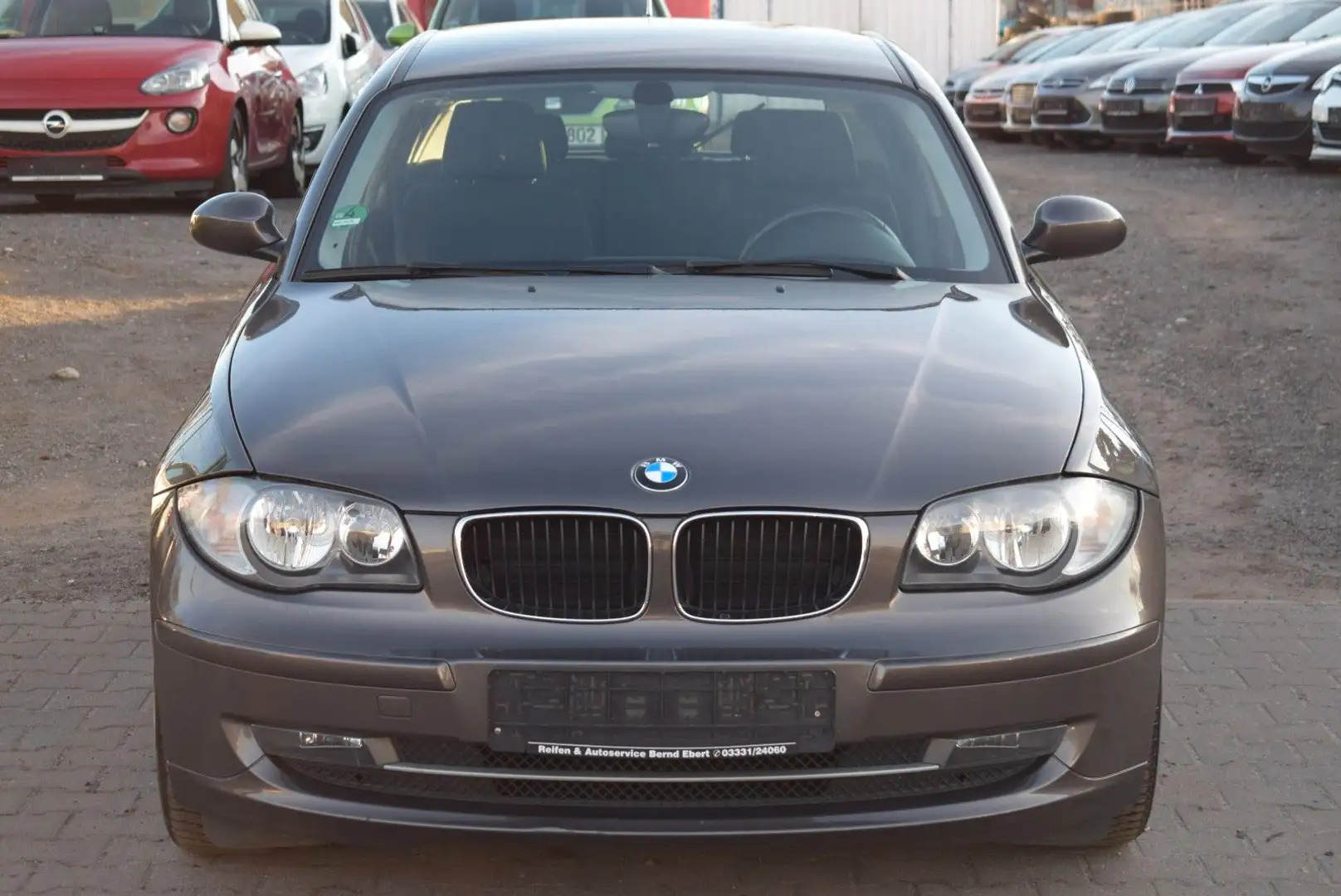 BMW 118 Baureihe 1 Lim. 118i - 1