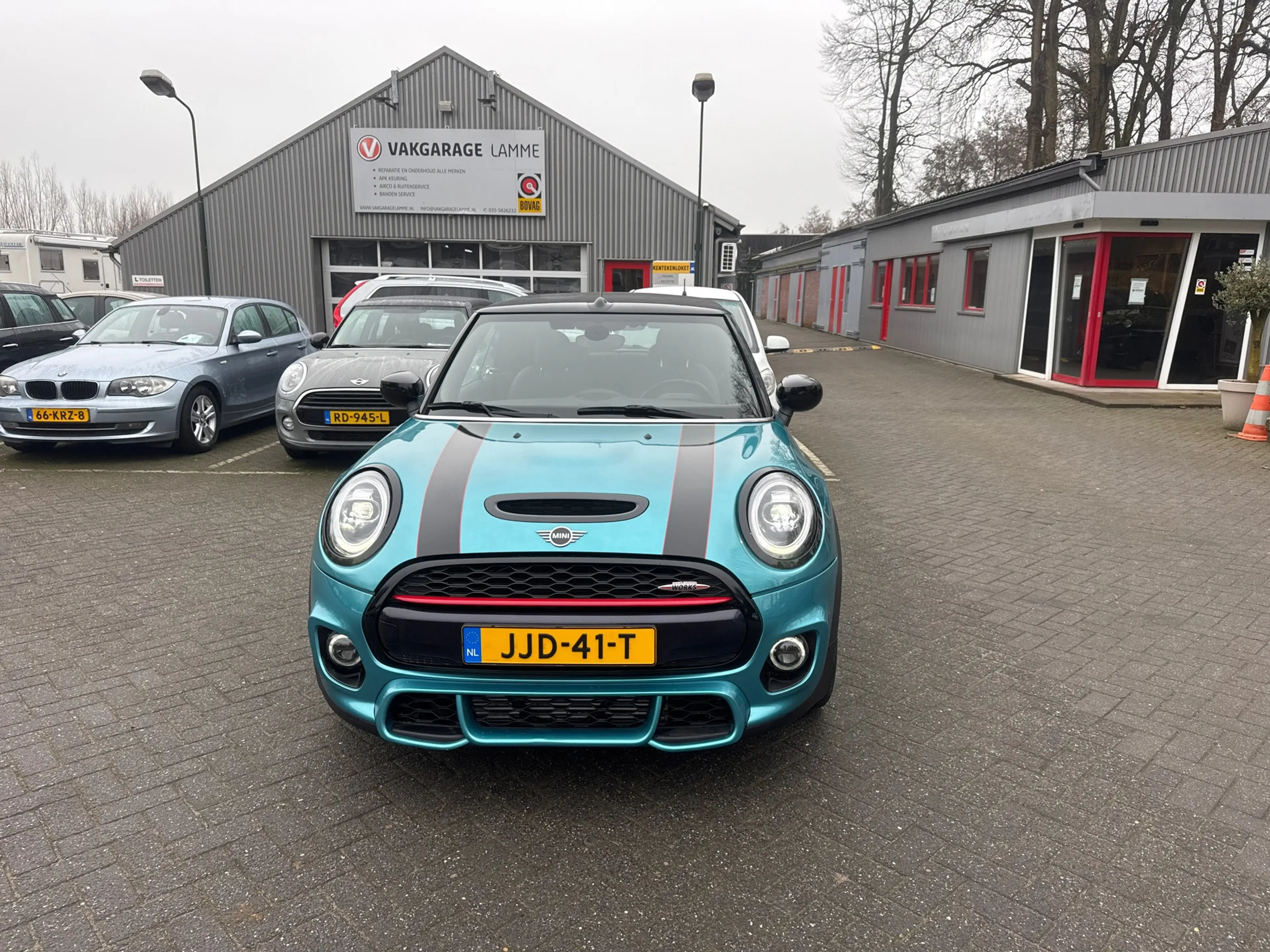 MINI Cooper Cabrio Mini 1.5 Chili mooie auto 6 bak. Wij zijn altijd d — photo 3