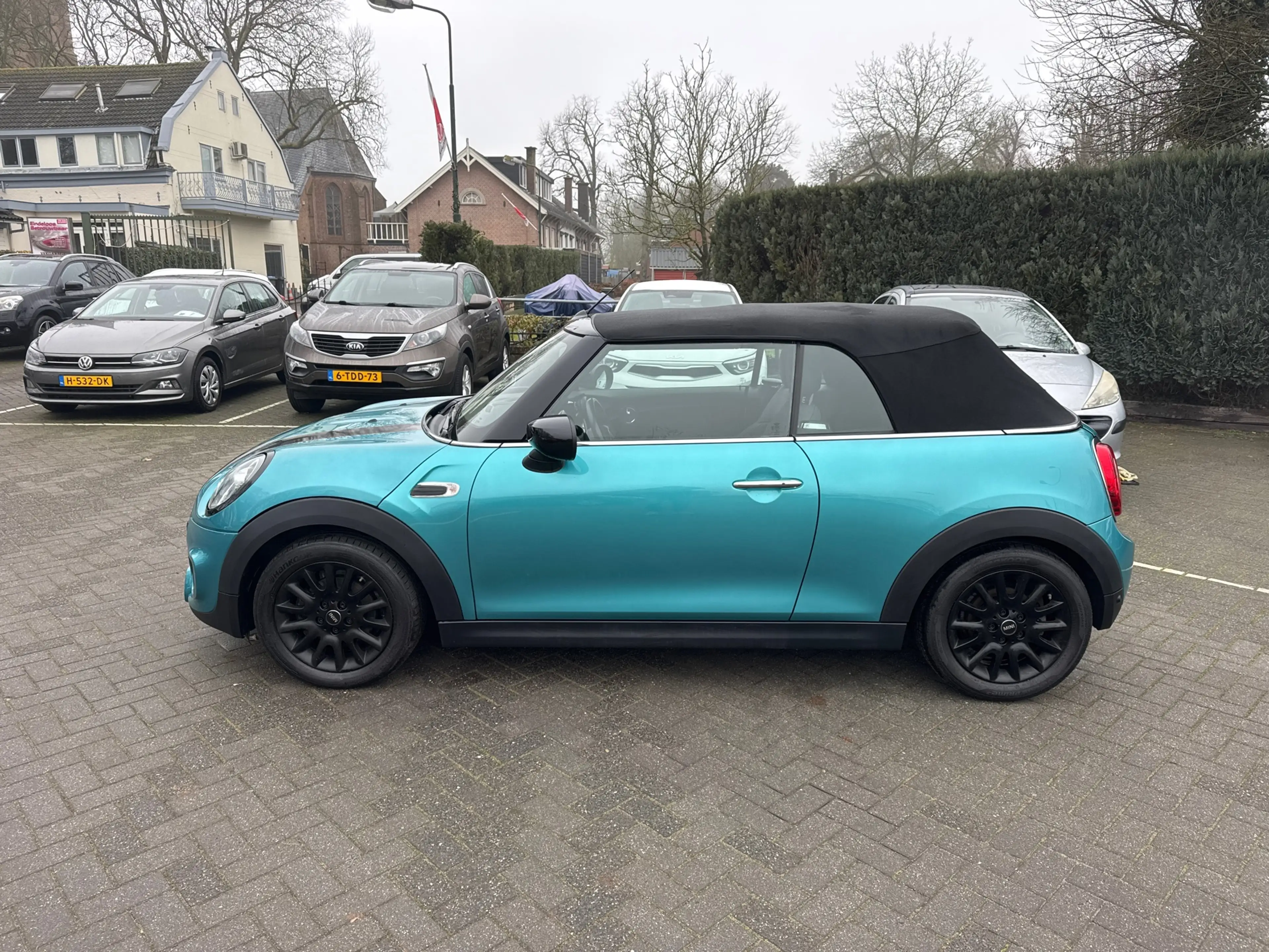 MINI Cooper Cabrio Mini 1.5 Chili mooie auto 6 bak. Wij zijn altijd d — photo 4