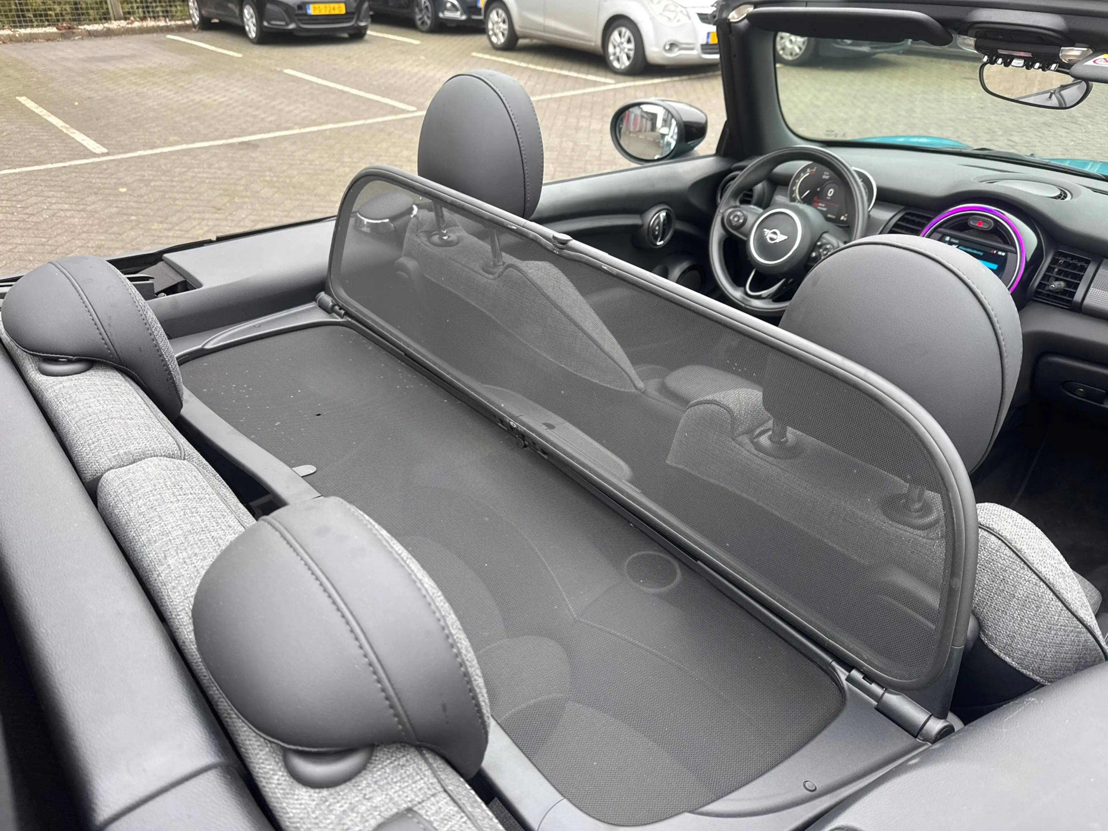MINI Cooper Cabrio Mini 1.5 Chili mooie auto 6 bak. Wij zijn altijd d — photo 13