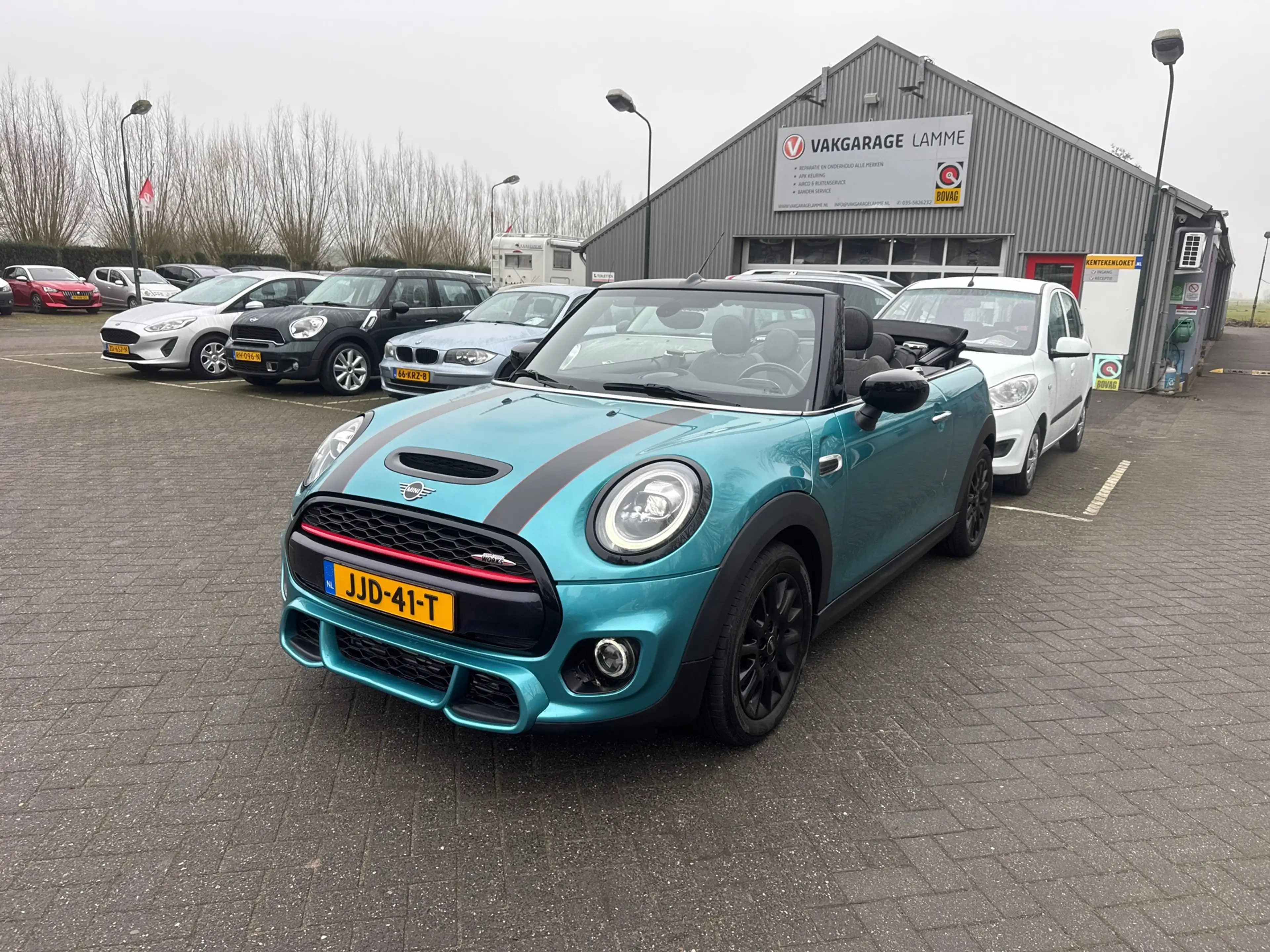 MINI Cooper Cabrio Mini 1.5 Chili mooie auto 6 bak. Wij zijn altijd d