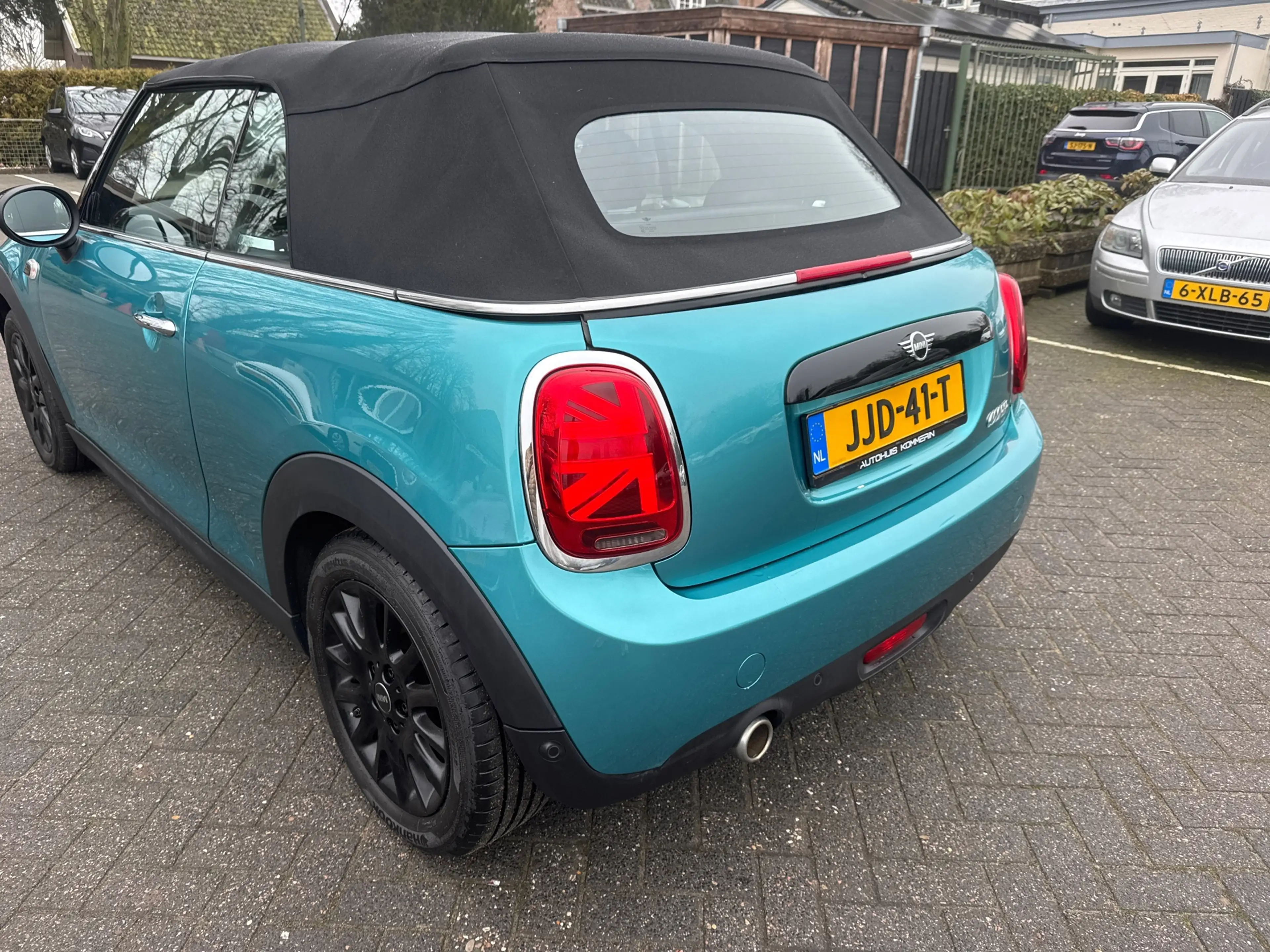 MINI Cooper Cabrio Mini 1.5 Chili mooie auto 6 bak. Wij zijn altijd d — photo 5