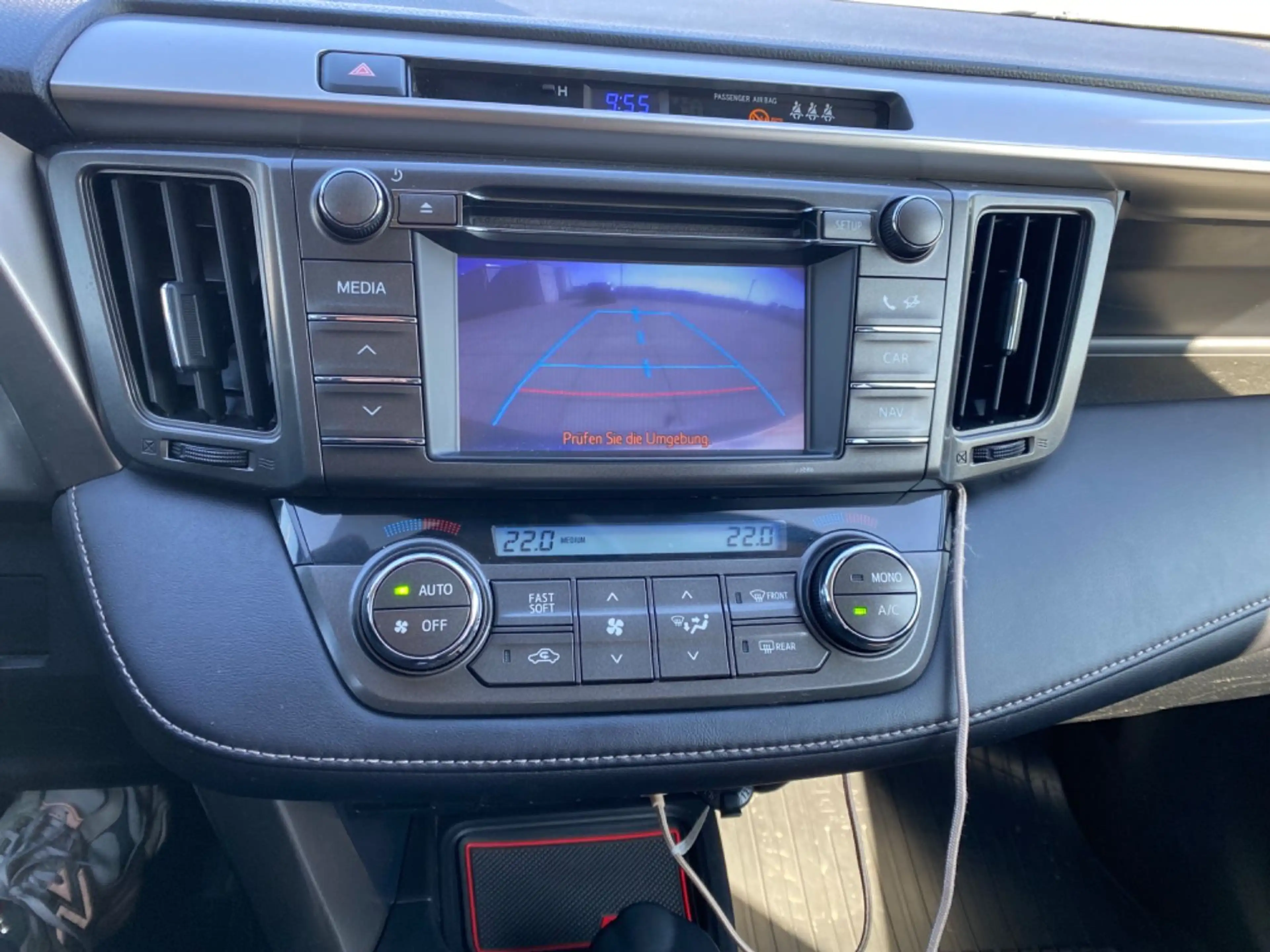 Toyota RAV 4 Life 4X4 Navi+RüchfahrkameraNeuMod — photo 13