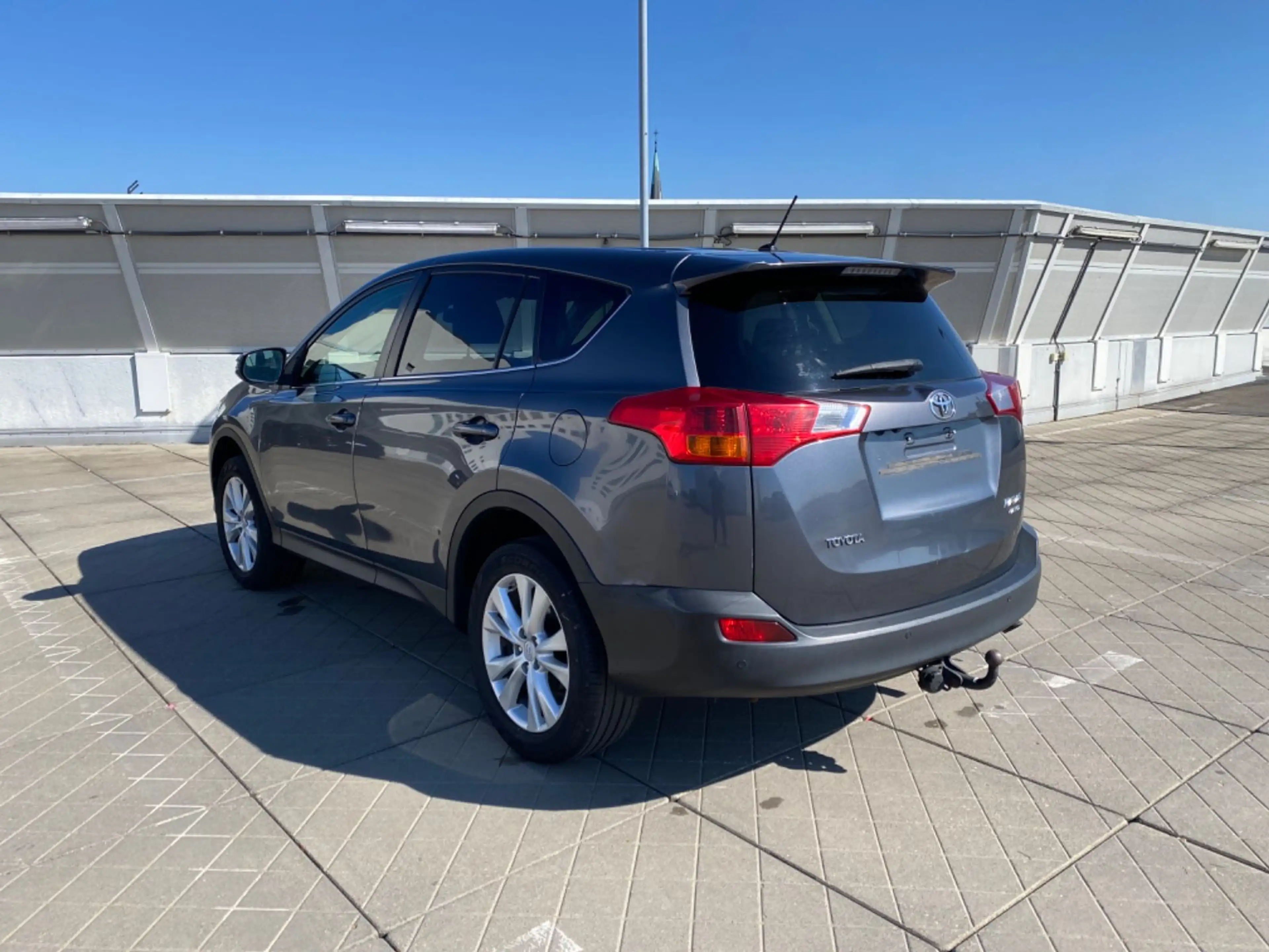 Toyota RAV 4 Life 4X4 Navi+RüchfahrkameraNeuMod — photo 5