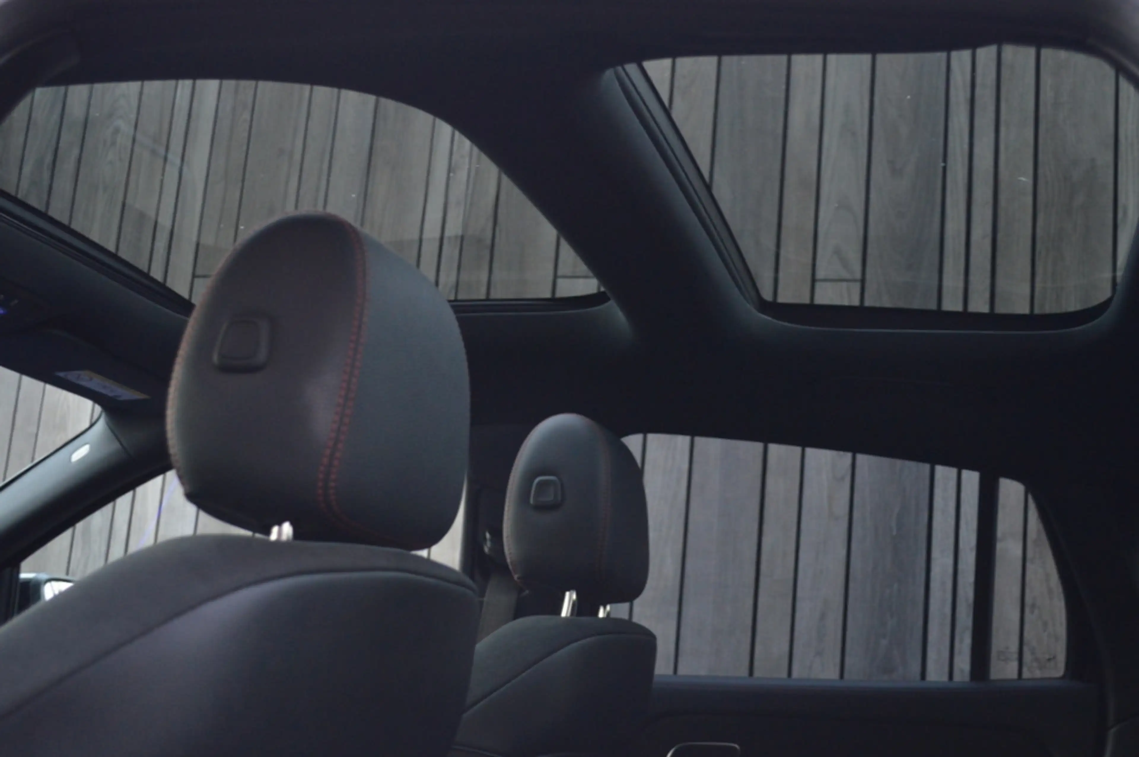Mercedes-Benz EQA 250 250+ AMG Line 71 kWh Led Panorama Memory Burmester — photo 35