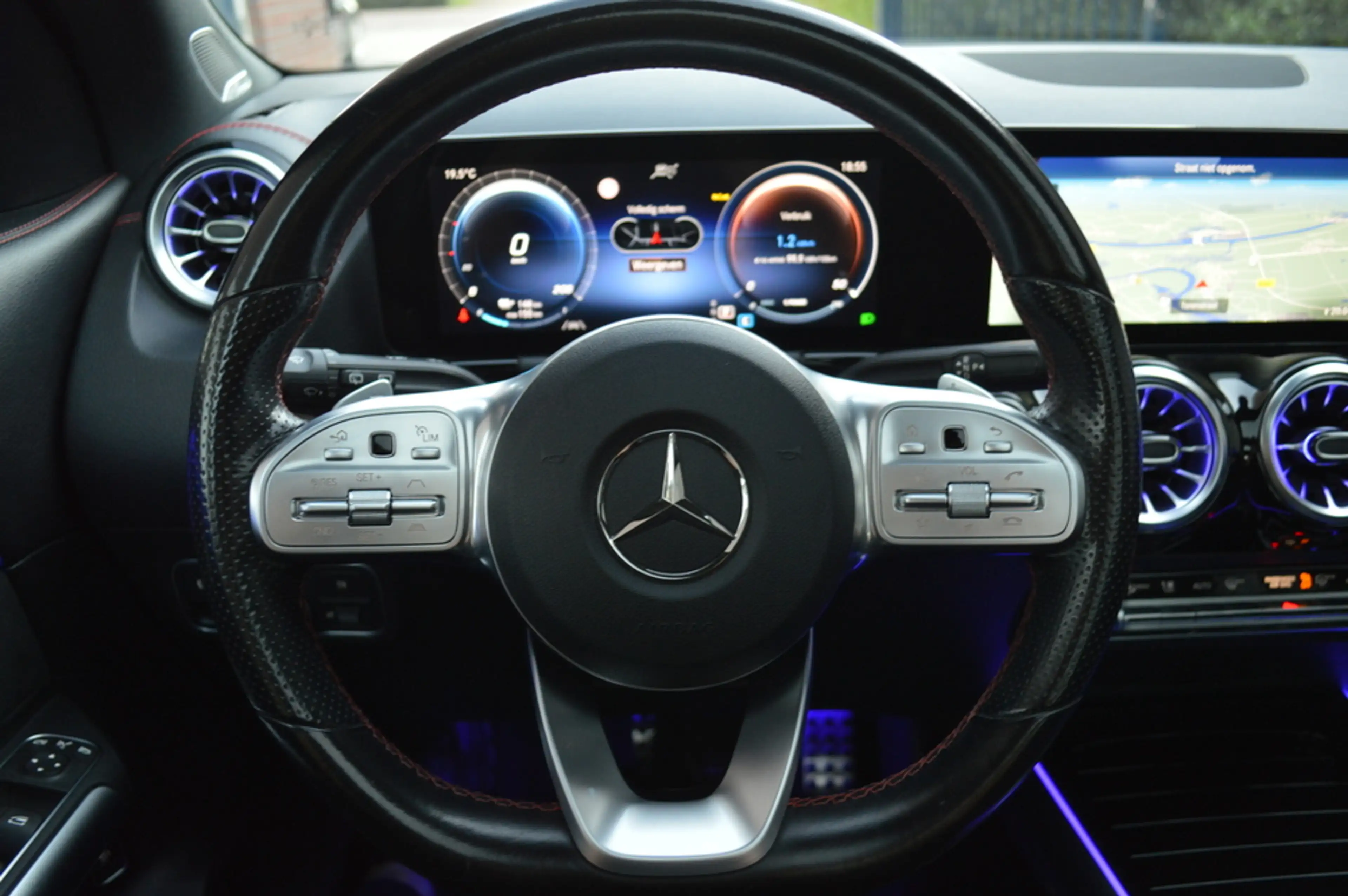 Mercedes-Benz EQA 250 250+ AMG Line 71 kWh Led Panorama Memory Burmester — photo 16
