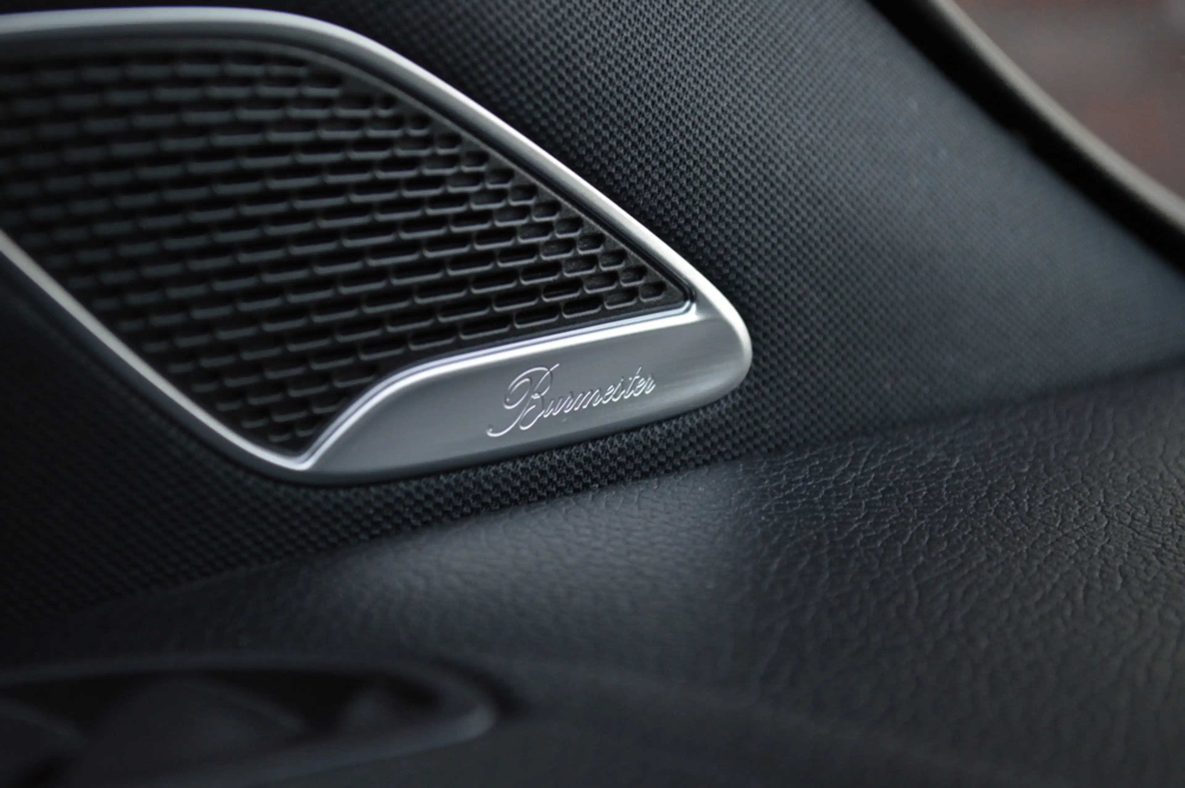 Mercedes-Benz EQA 250 250+ AMG Line 71 kWh Led Panorama Memory Burmester — photo 34