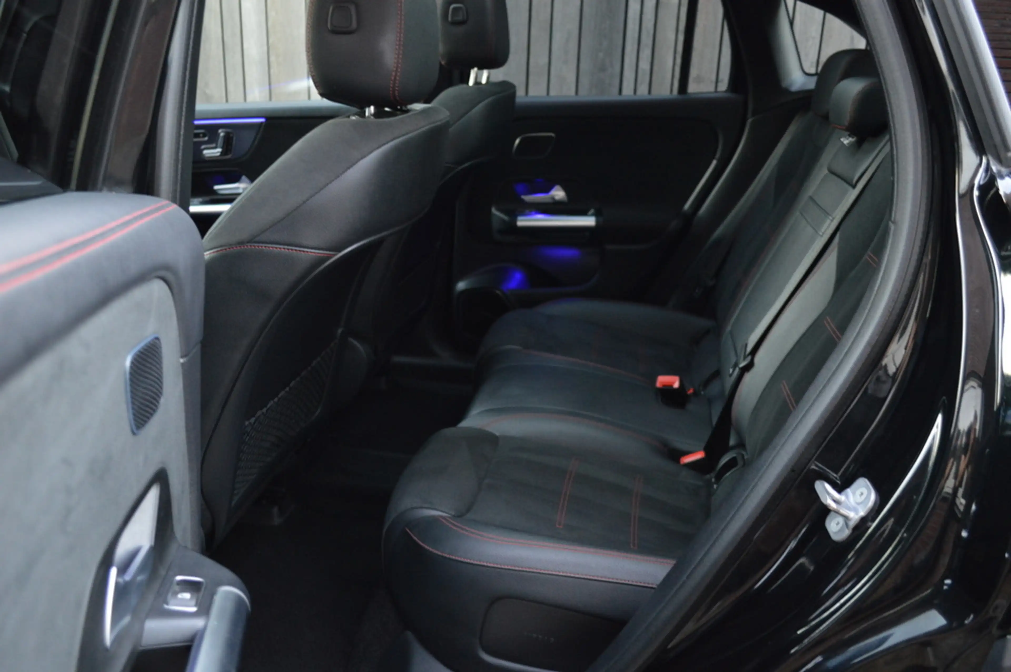 Mercedes-Benz EQA 250 250+ AMG Line 71 kWh Led Panorama Memory Burmester — photo 11