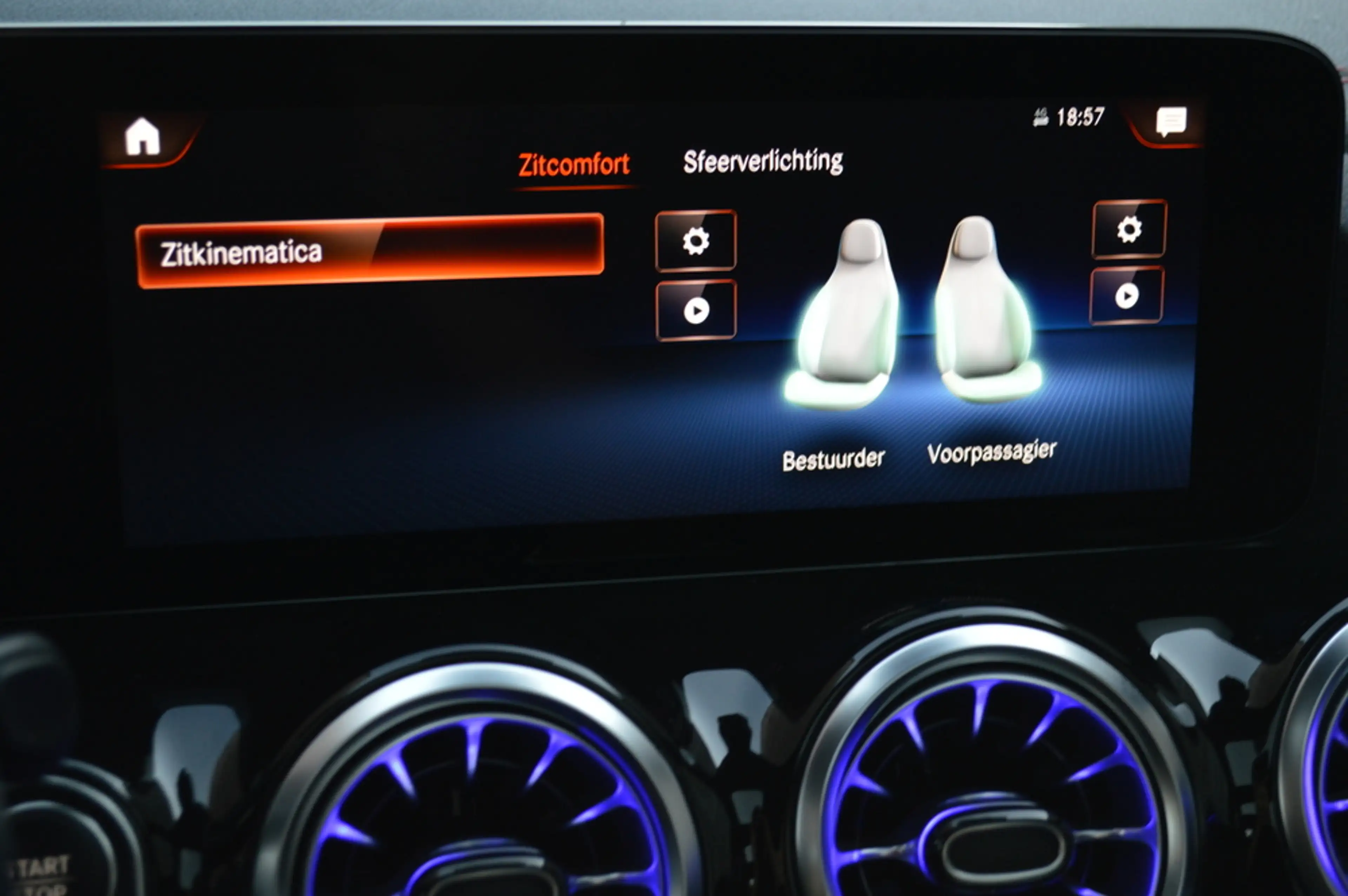 Mercedes-Benz EQA 250 250+ AMG Line 71 kWh Led Panorama Memory Burmester — photo 23