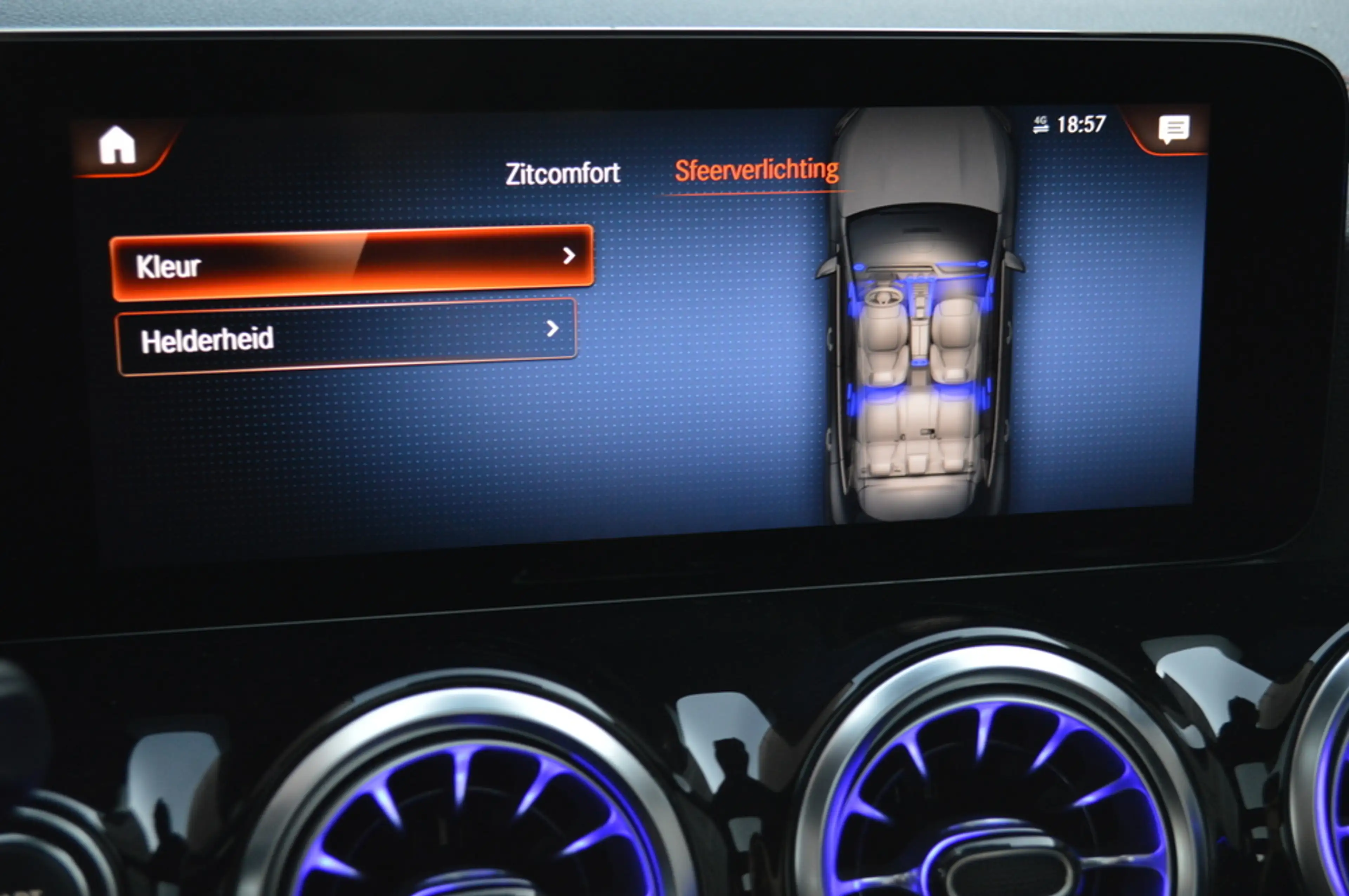 Mercedes-Benz EQA 250 250+ AMG Line 71 kWh Led Panorama Memory Burmester — photo 24