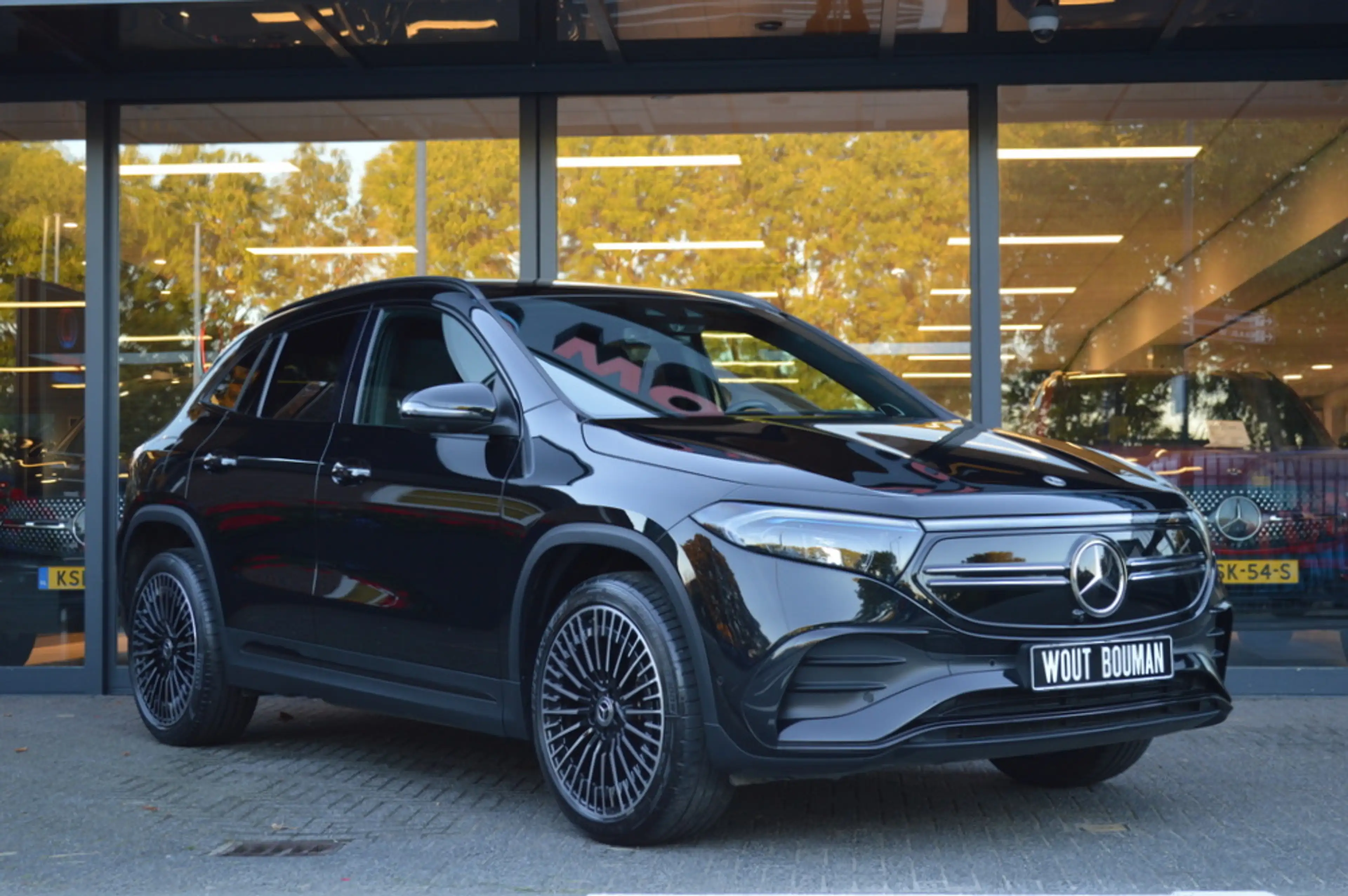Mercedes-Benz EQA 250 250+ AMG Line 71 kWh Led Panorama Memory Burmester — photo 3