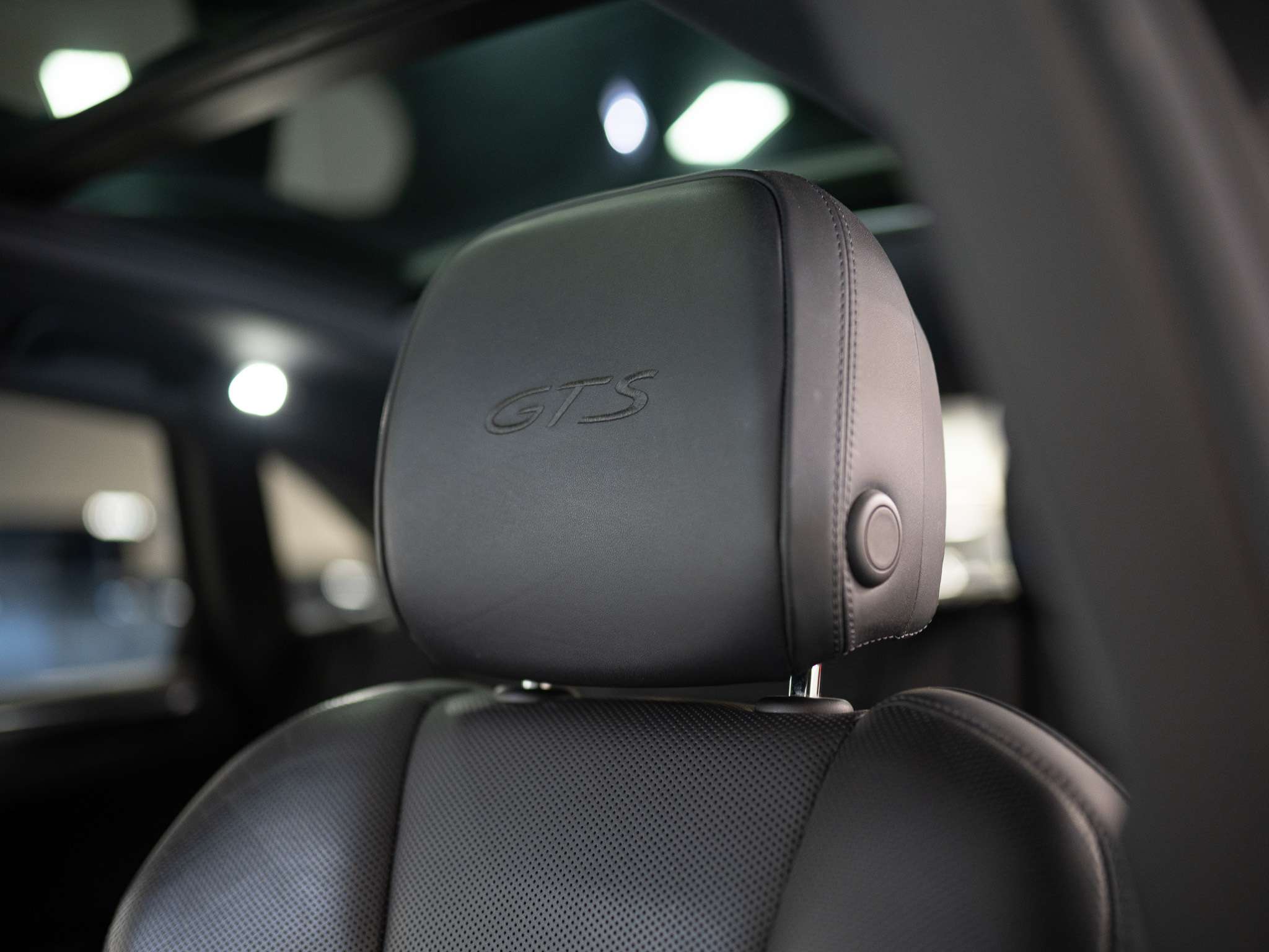used 2020 Porsche Macan car, priced at $43,900