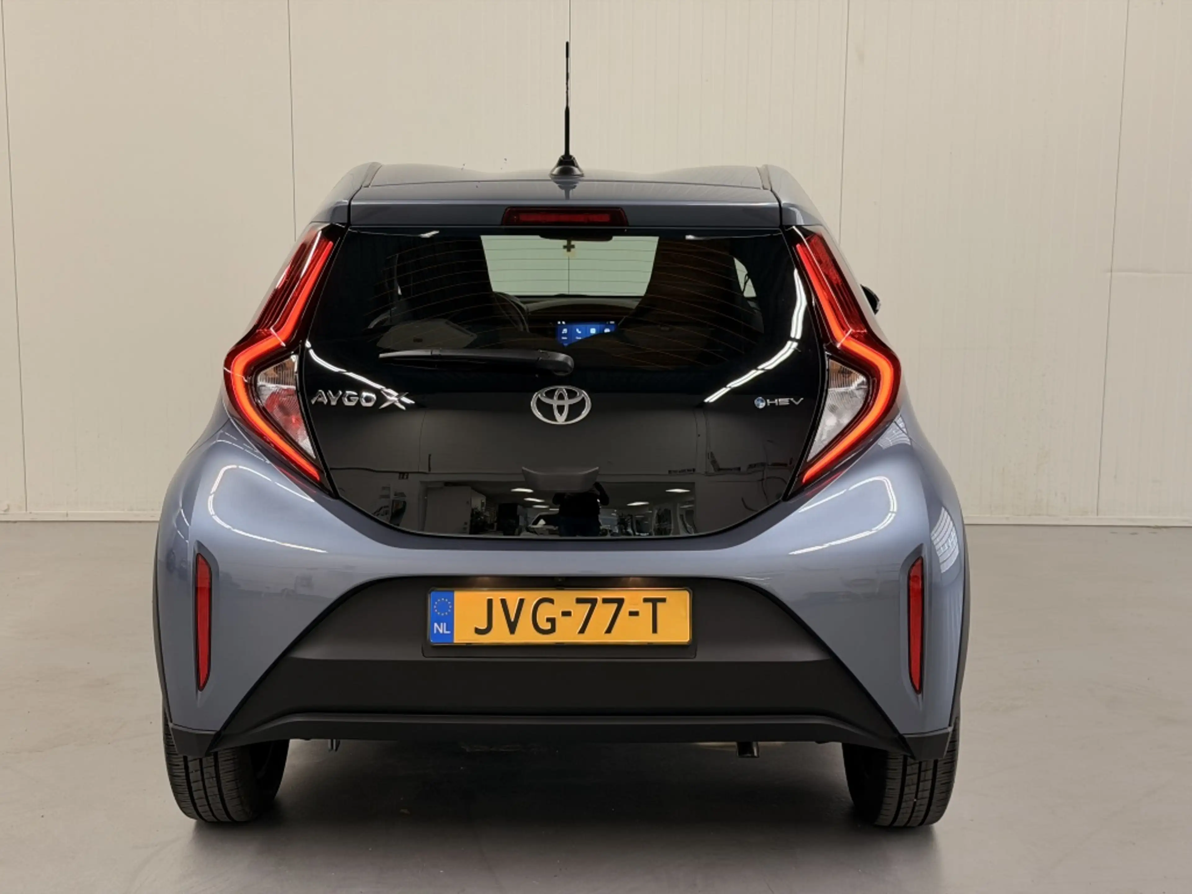 Toyota Aygo X Hybrid 115 play — photo 13
