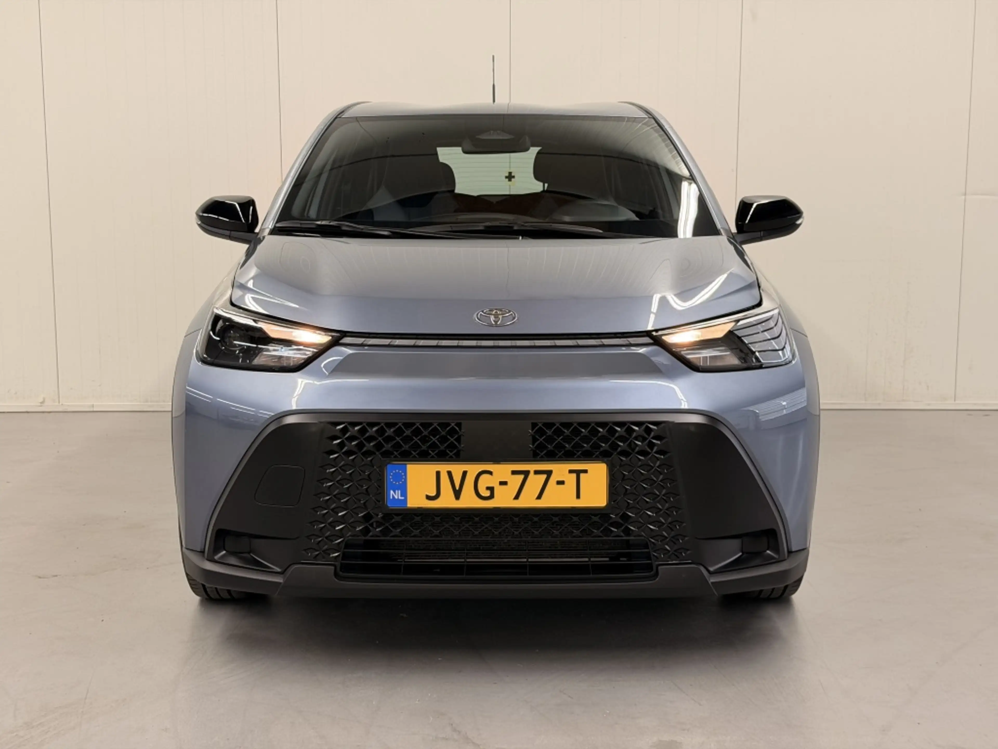 Toyota Aygo X Hybrid 115 play — photo 6