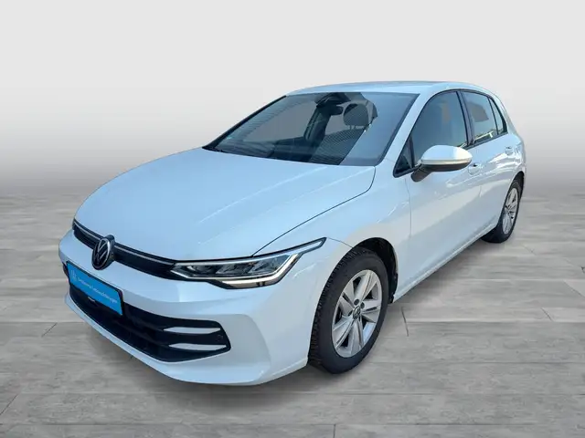 Volkswagen Golf view 2