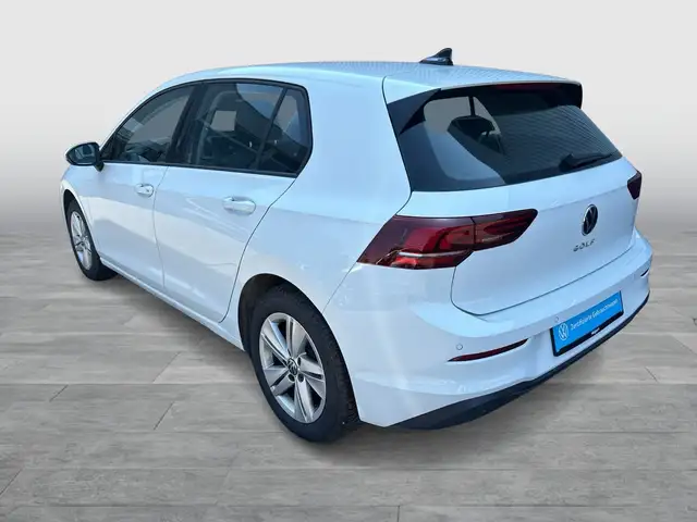 Volkswagen Golf view 4