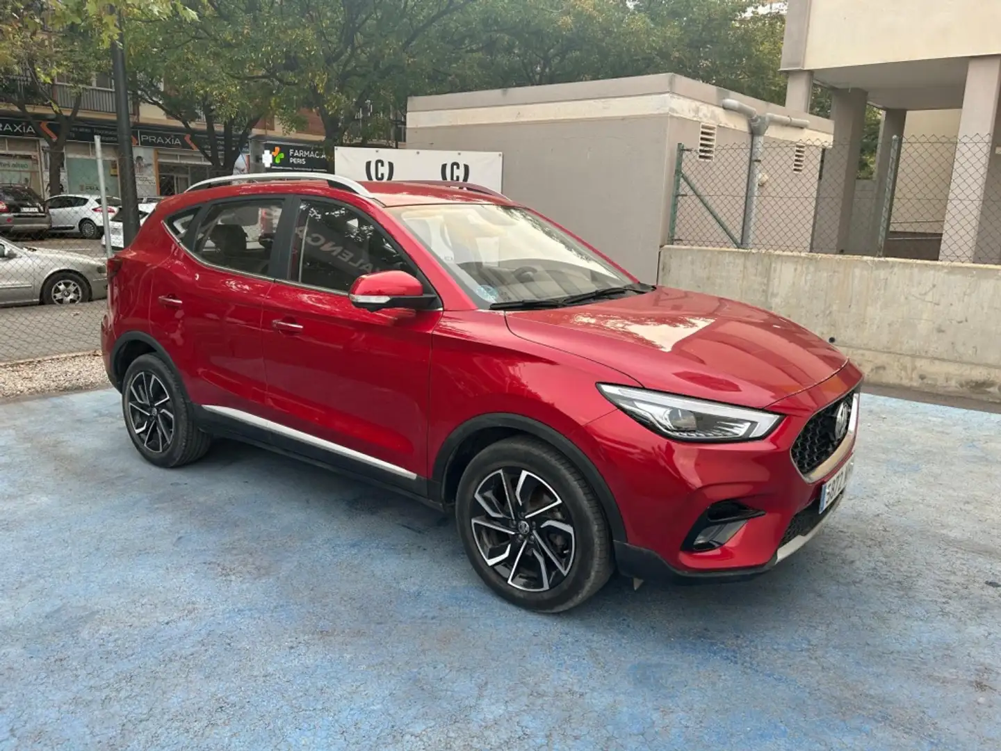 MG ZS 1.0 T-GDI Luxury Aut. 82kW Burdeos - 1