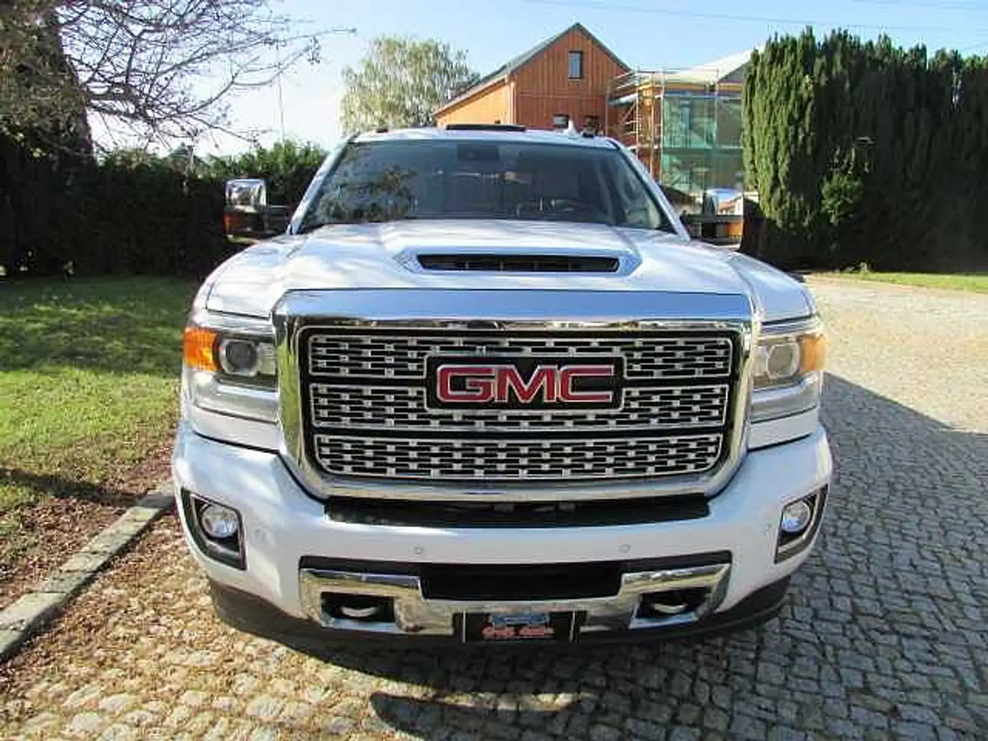 Chevrolet Silverado Sierra K2500 HD  Power Truck 4x4 LTZ Denali Luxury White - 2