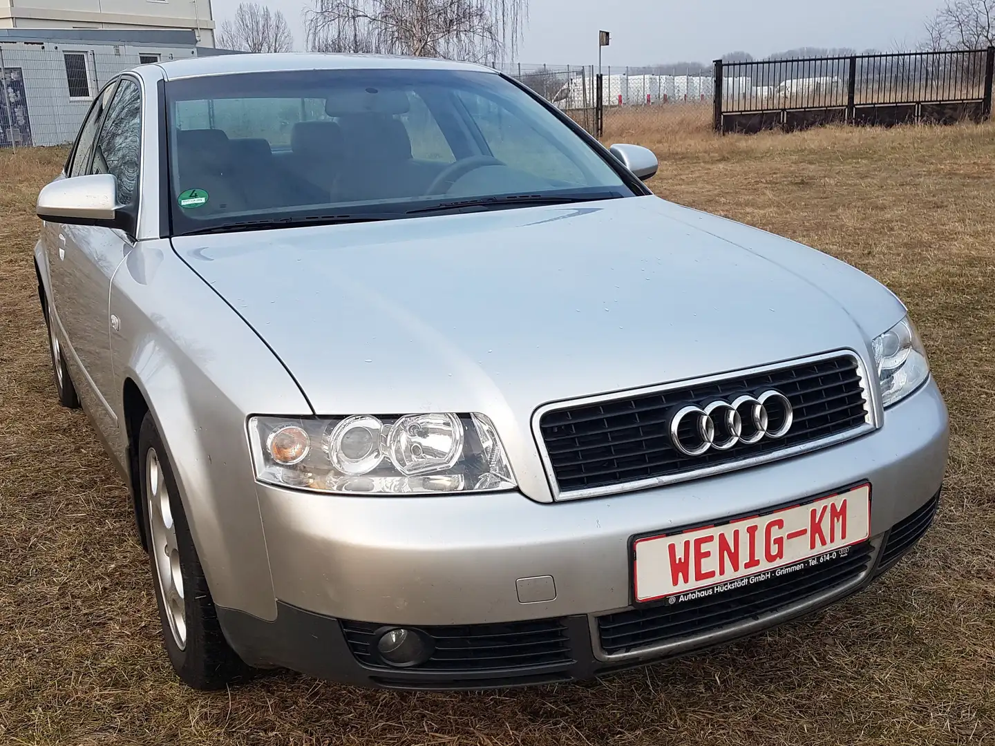 Audi A4 2,0Wenig,km,K.Autom,G.Aust.TÜV/AU Neu!S.Preis. Zilver - 1