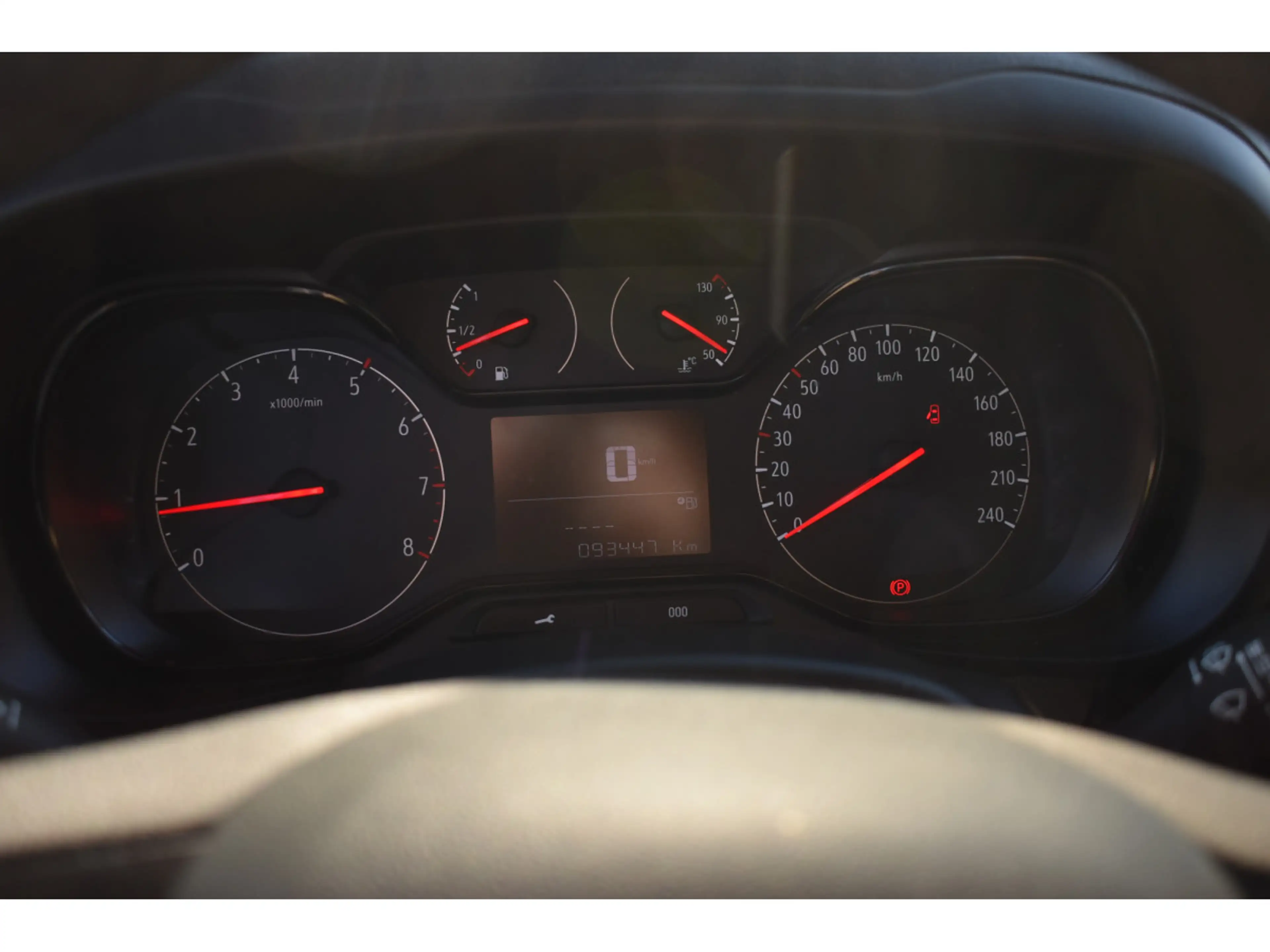 Opel Combo Cargo 1,5 CDi Clim — photo 14