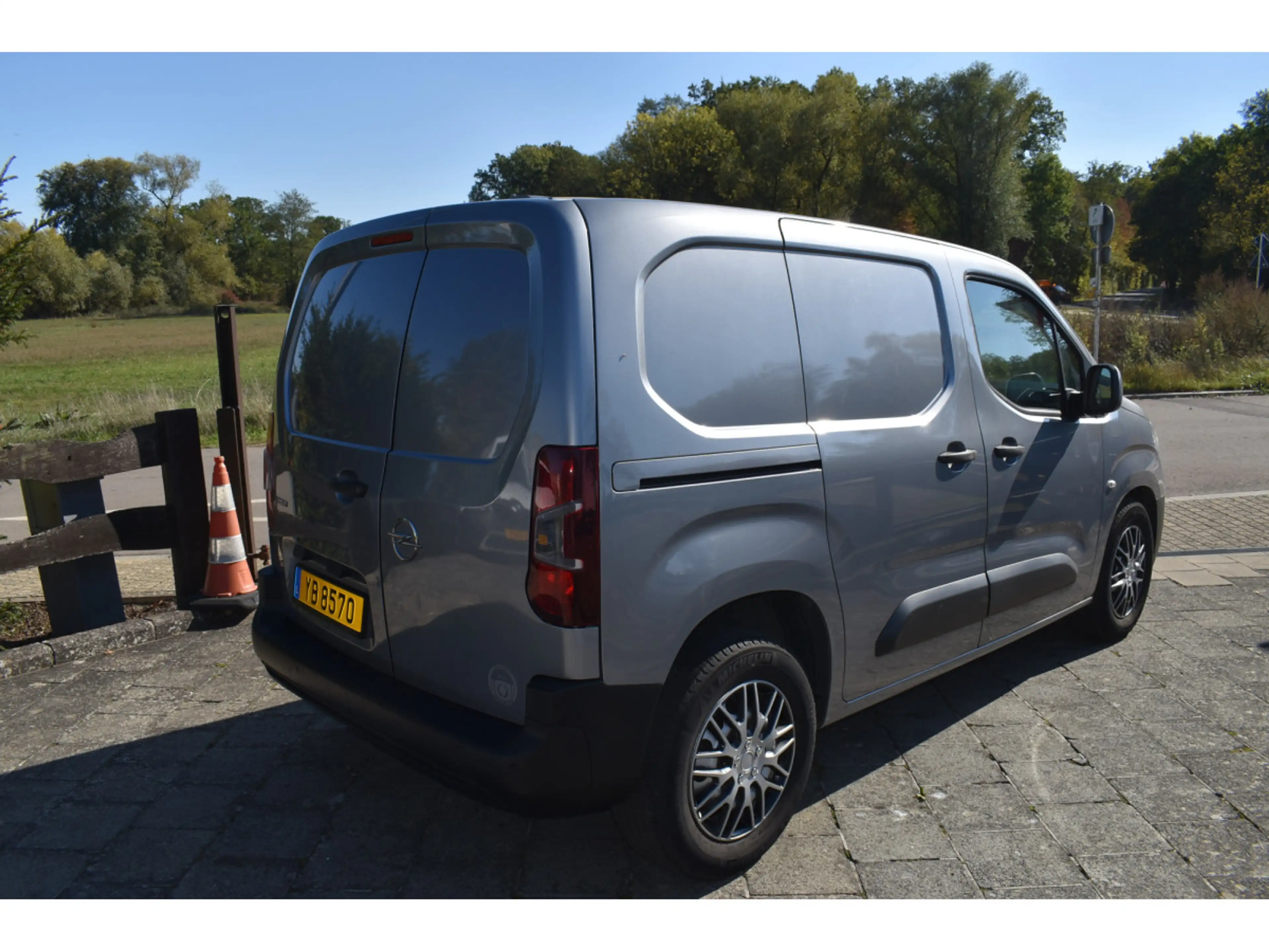 Opel Combo Cargo 1,5 CDi Clim — photo 4