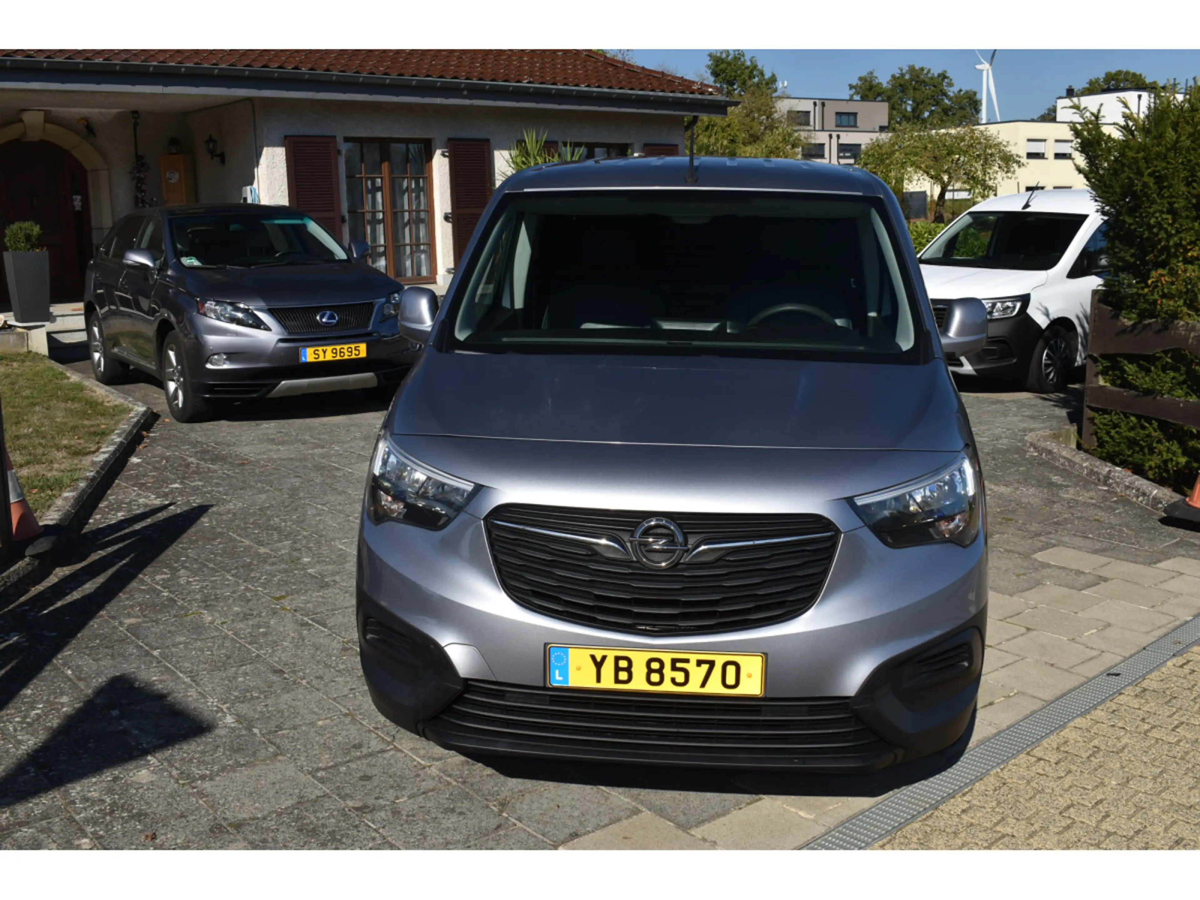 Opel Combo Cargo 1,5 CDi Clim — photo 2