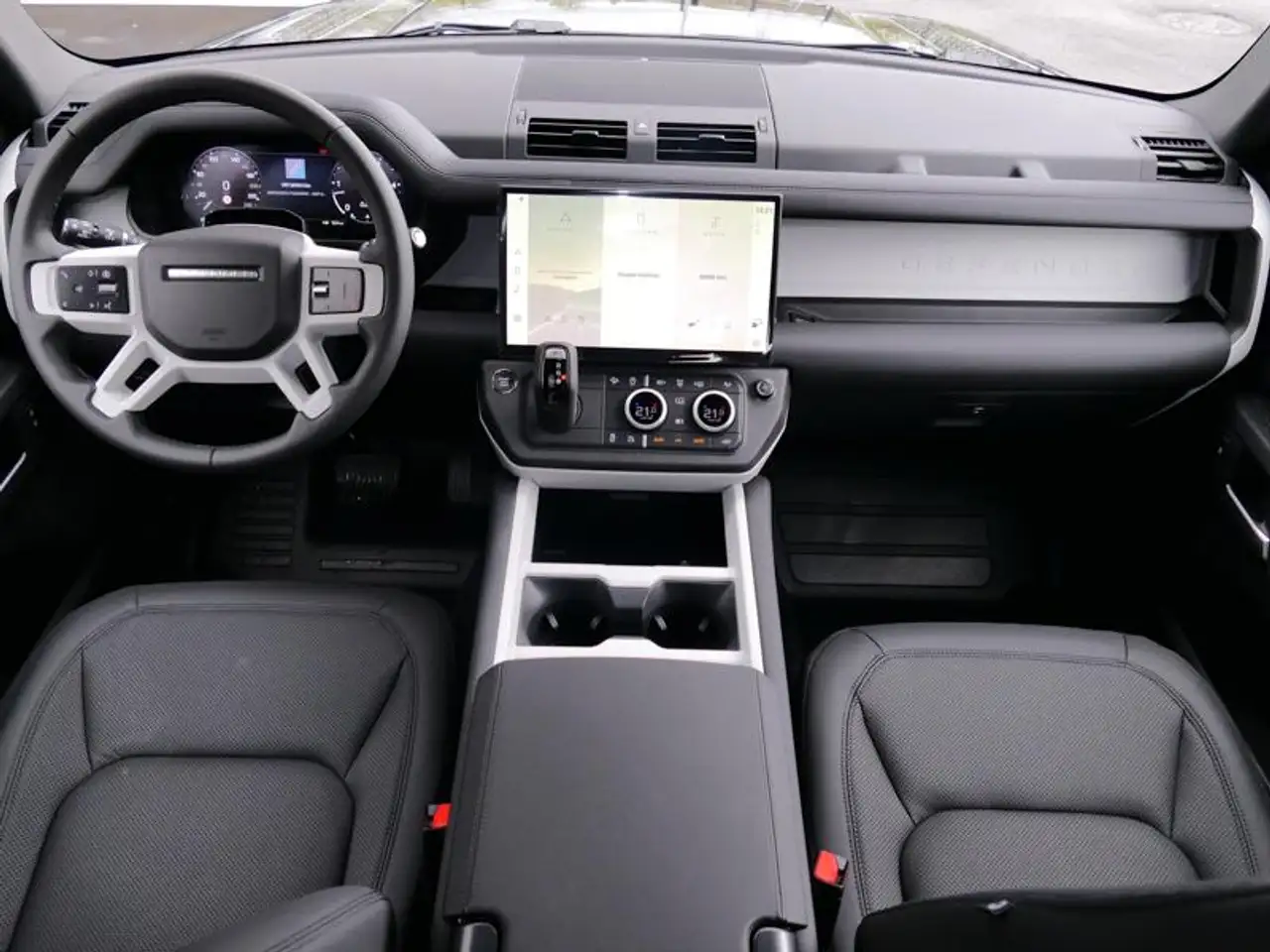 Land Rover Defender 2026 — фото 12