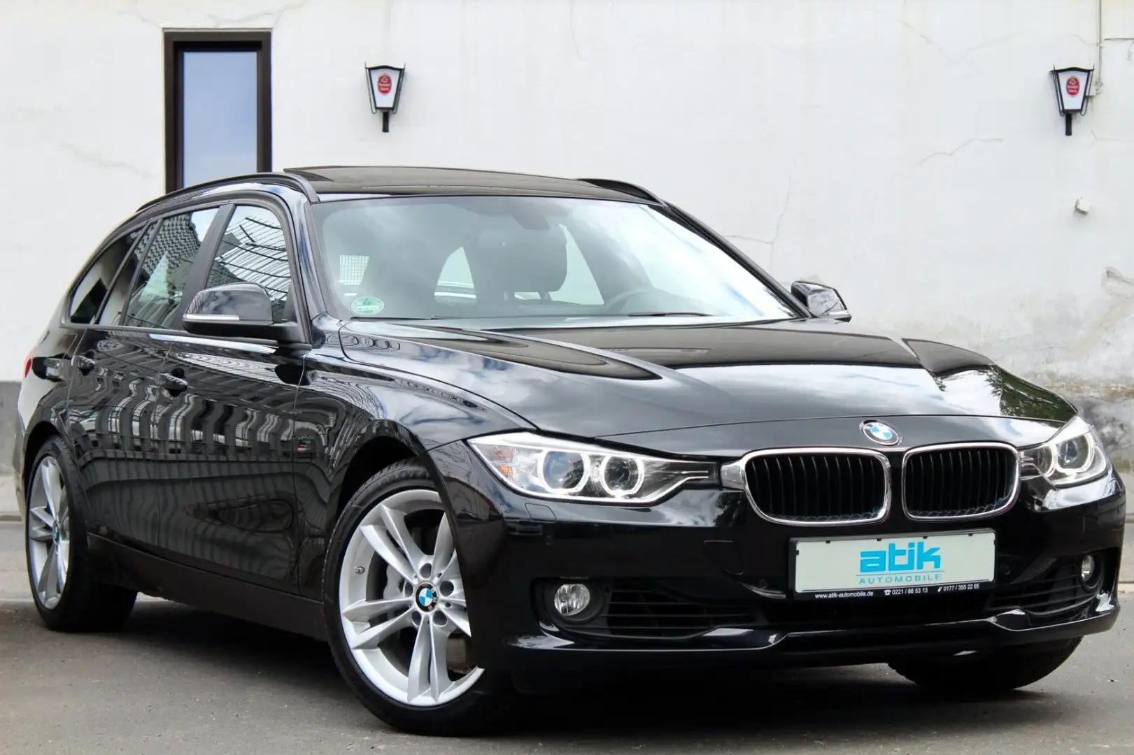BMW 335 i 1.HAND! NaviPROF Leder PANO BMW-SCHECKHEFT! Czarny - 1