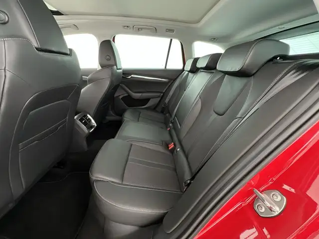 Skoda Octavia view 10